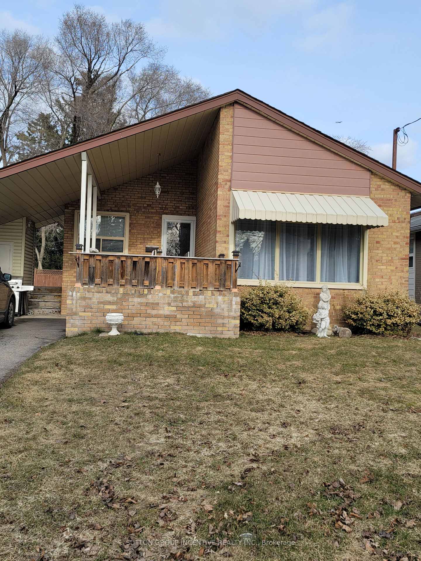 73 Beaverton Road S Richmond Hill Ontario Canada Sale residential   Sutton Group Incentive Realty Inc.,Brokerage*