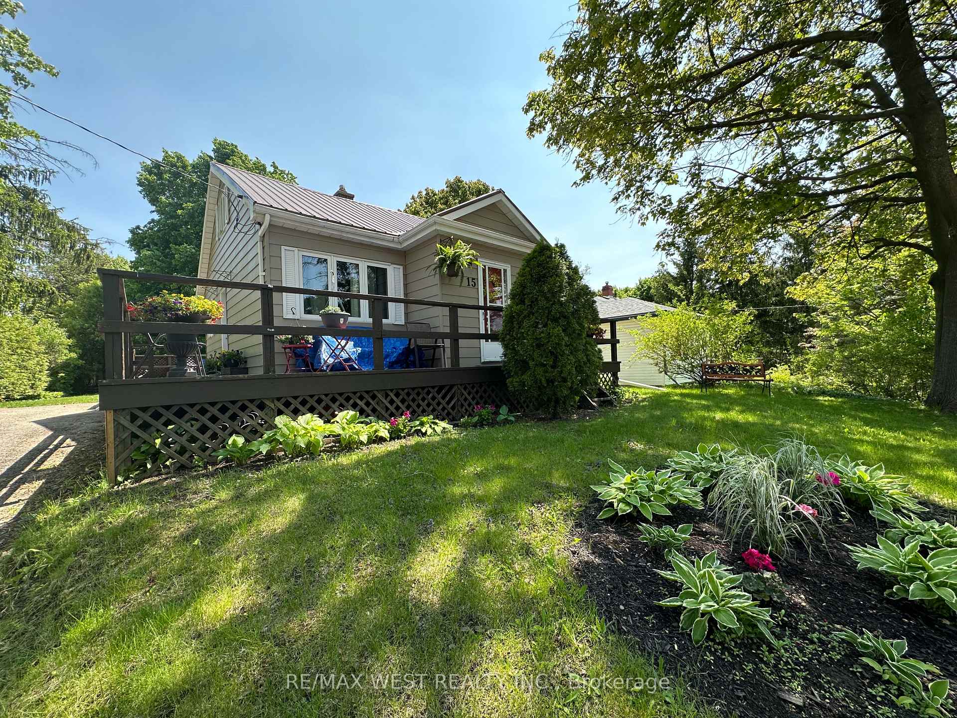 15 Millwood Road Erin Ontario Canada Sale residential Tony Pilotti RE/MAX West Realty Inc., Brokerage *