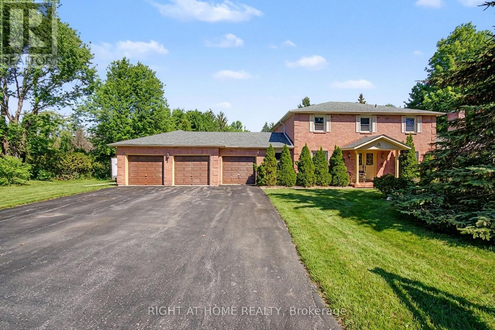 9 Lady Diana Court Whitchurch-Stouffville Ontario Canada Sale residential Linda Hummel Right at Home Realty, Brokerage*
