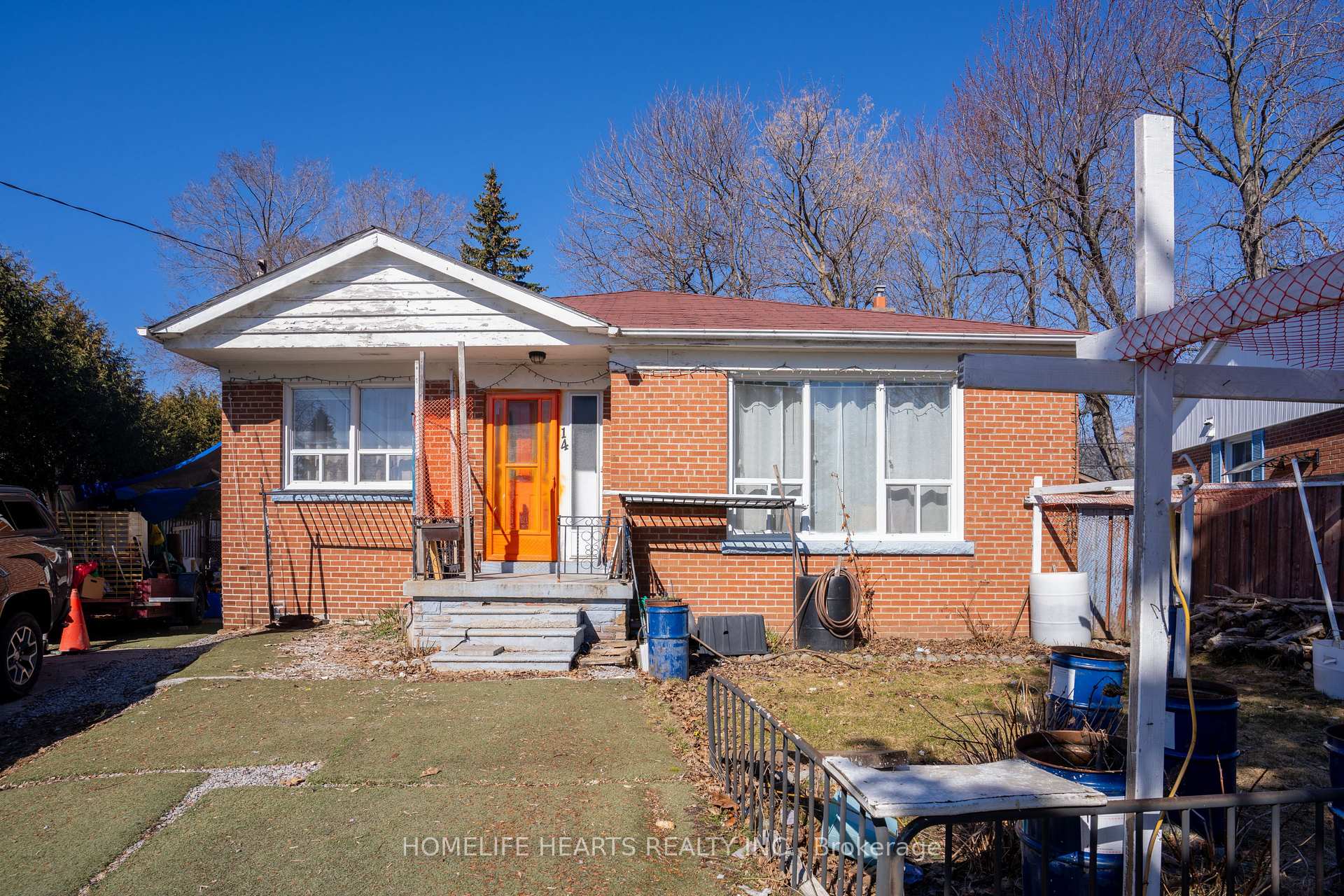 14 Mackinac Crescent Toronto Ontario Canada Sale residential Kamyar Ghatan HomeLife/Cimerman Real Estate Ltd., Brokerage*