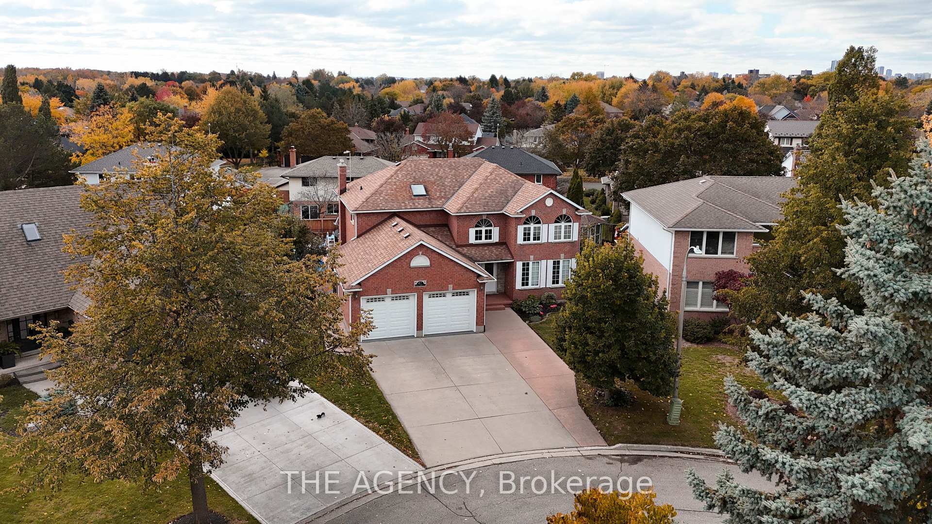 47 Burnt Ember Court Kitchener Ontario Canada Sale residential Frieda Kotsopoulos RE/MAX Twin City Realty Inc., Brokerage *