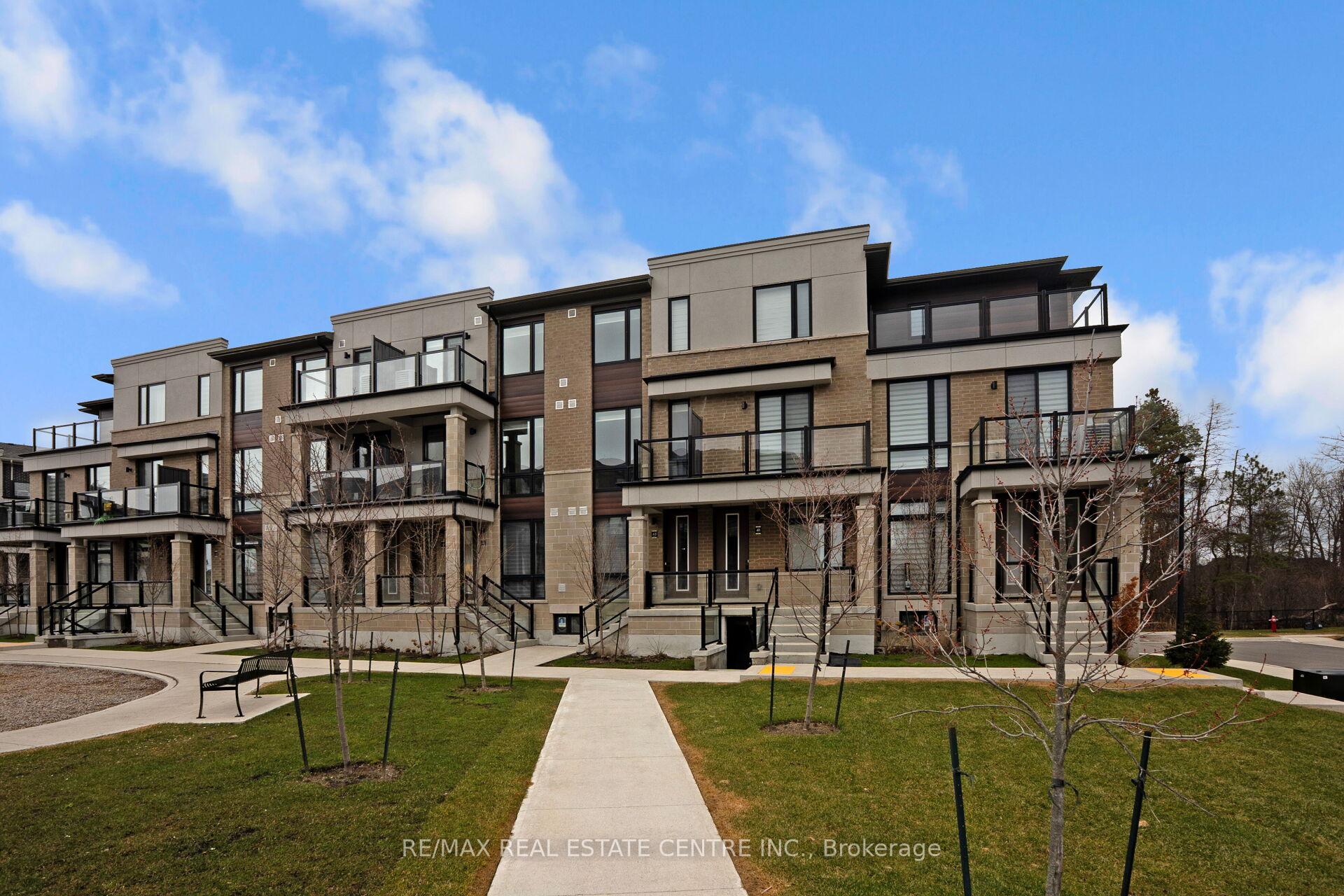 43 - 45 Knotsberry Circle Brampton Ontario Canada Sale residential Vik Mehmi RE/MAX Real Estate Centre Inc., Brokerage *