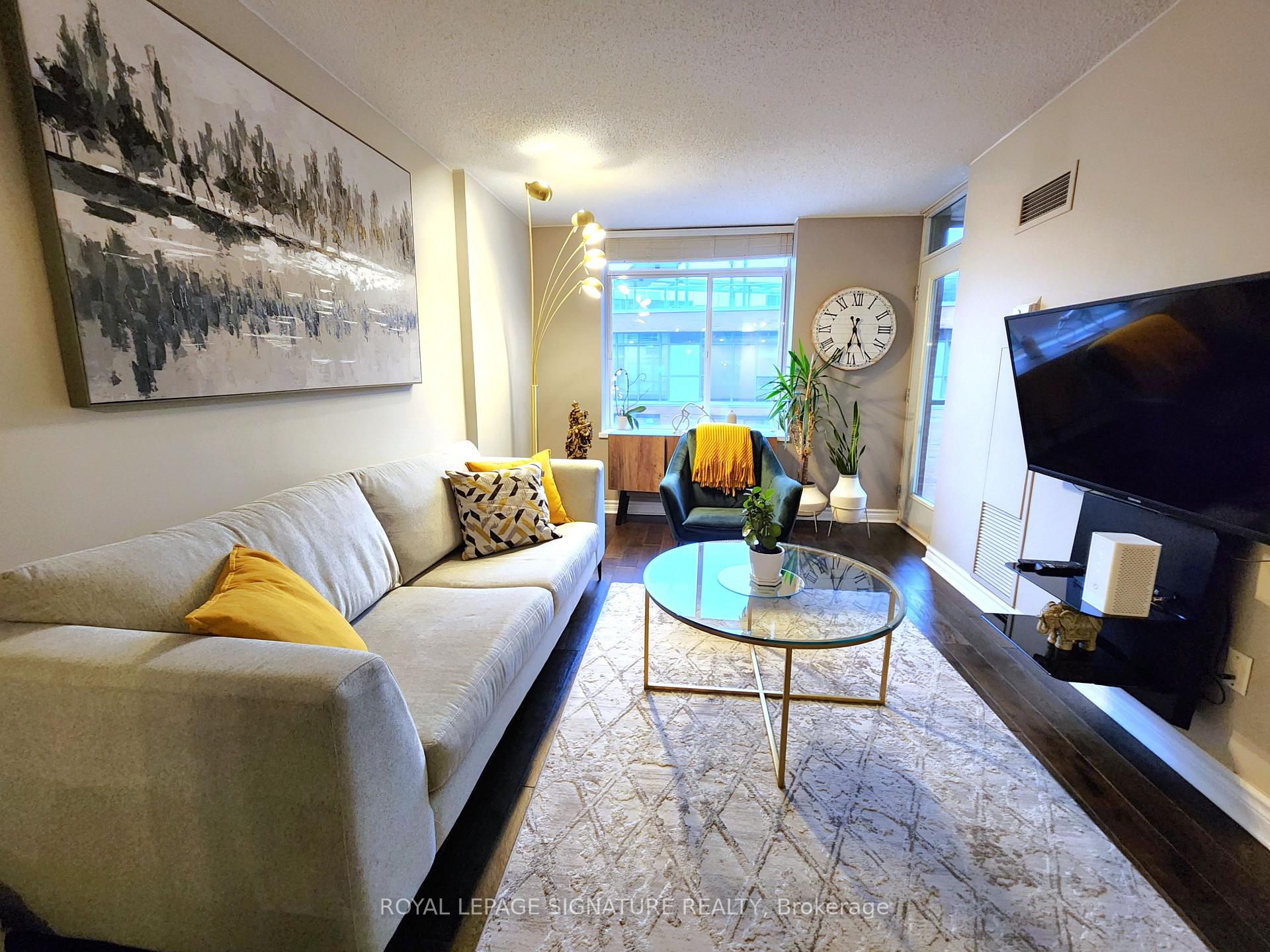 608 - 39 Parliament Street Toronto Ontario Canada Rent residential Shane Madhani Royal LePage Signature Realty, Brokerage *