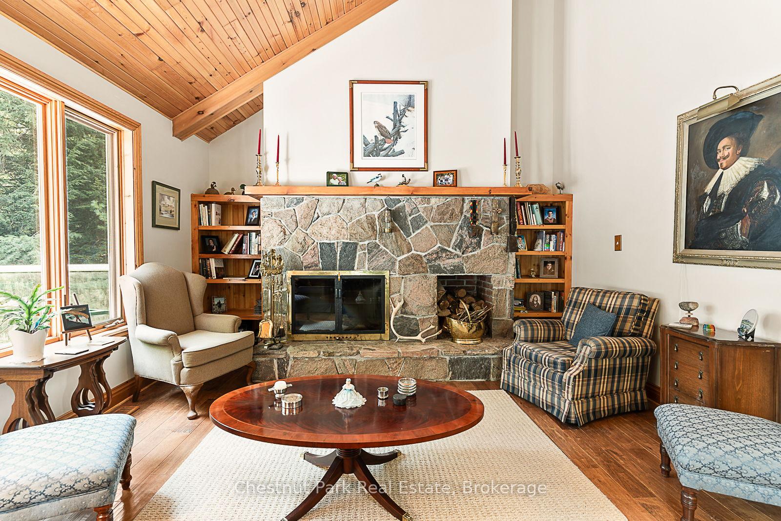 4 Bedroom Single Family Home/House's Image 10