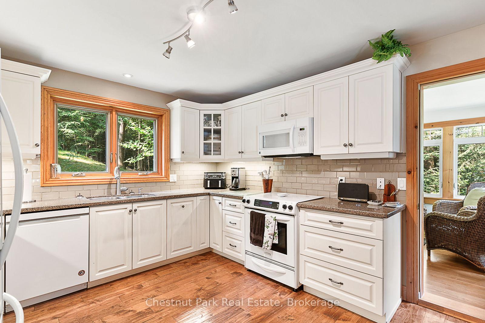 4 Bedroom Single Family Home/House's Image 16