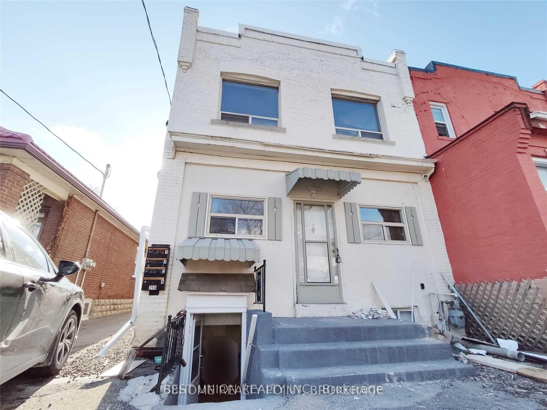 2 - 25 Sixth Street Toronto Ontario Canada Rent residential   Best Union Realty Inc., Brokerage