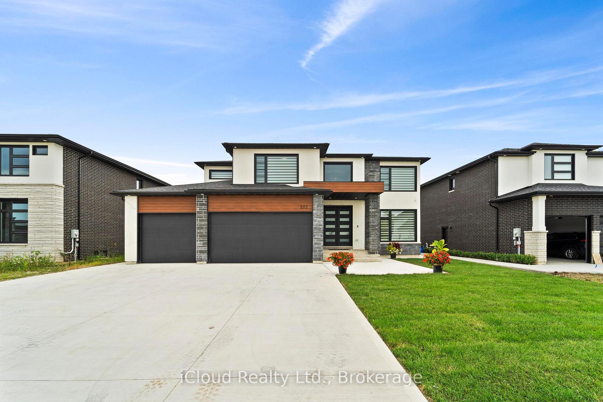 222 Cowan Court Amherstburg Ontario Canada Sale residential Shakeel Khalid iCloud Realty Ltd. 