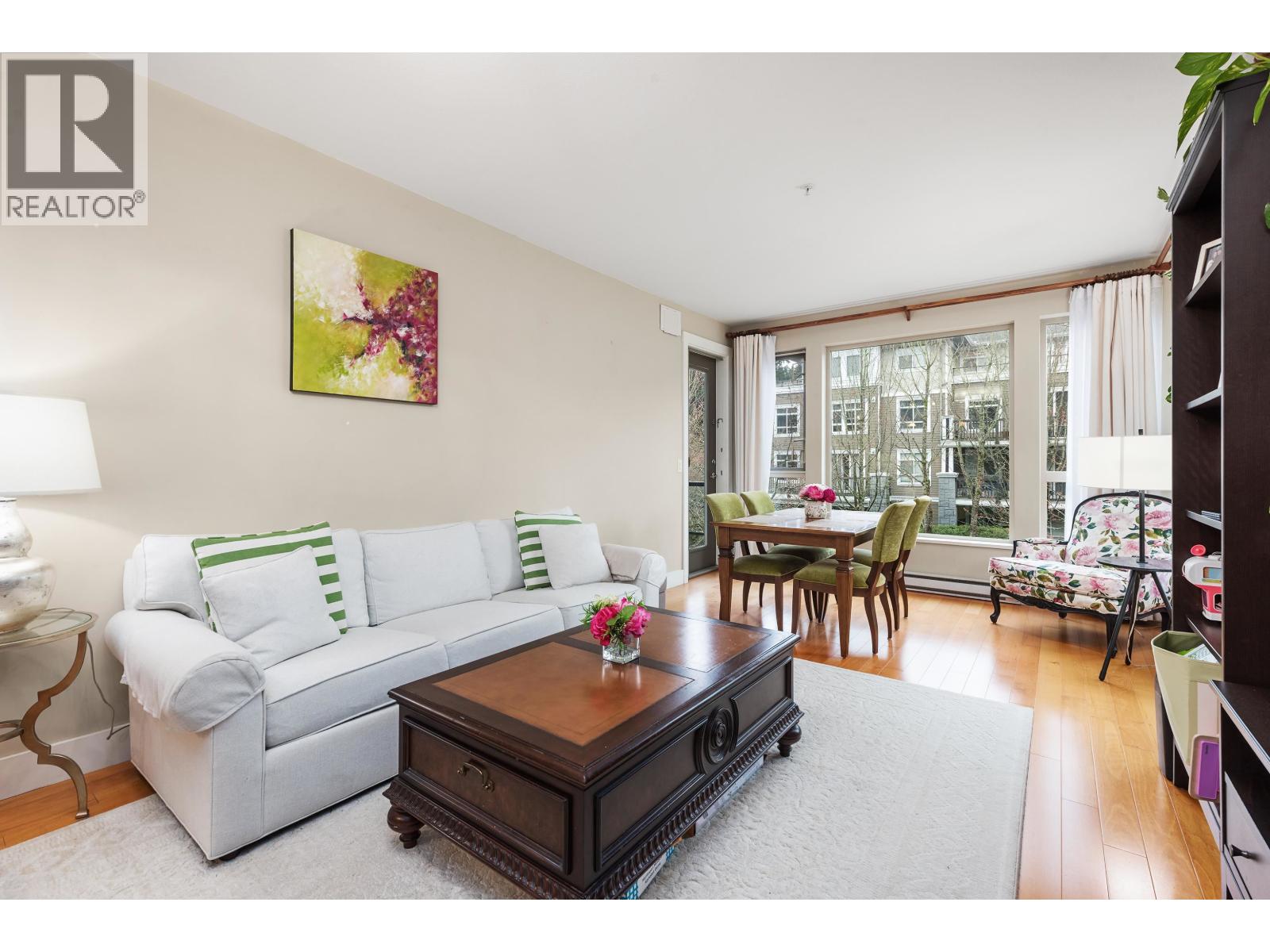 202 6268 EAGLES DRIVE Vancouver British Columbia Canada Sale residential Marlene Saunders Personal Real Estate Corporation Marlene Saunders Personal Real Estate Corporation | Team 3000 Realty Ltd.