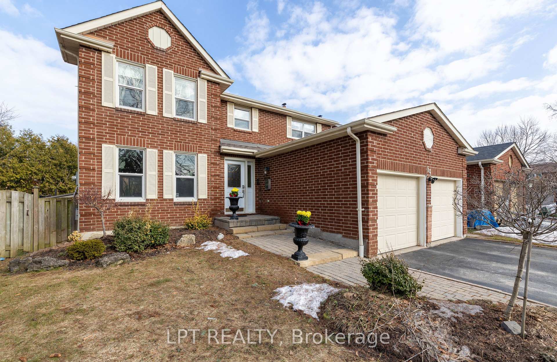 54 Meyer Circle Markham Ontario Canada Sale residential   HomeLife Top Star Realty Inc., Brokerage *