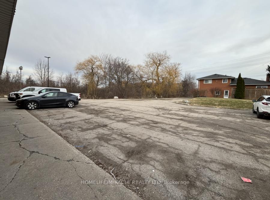 2 - 3153 Steeles Avenue Milton Ontario Canada Lease commercial Bishan Sharma HomeLife/Miracle Realty Ltd, Brokerage *