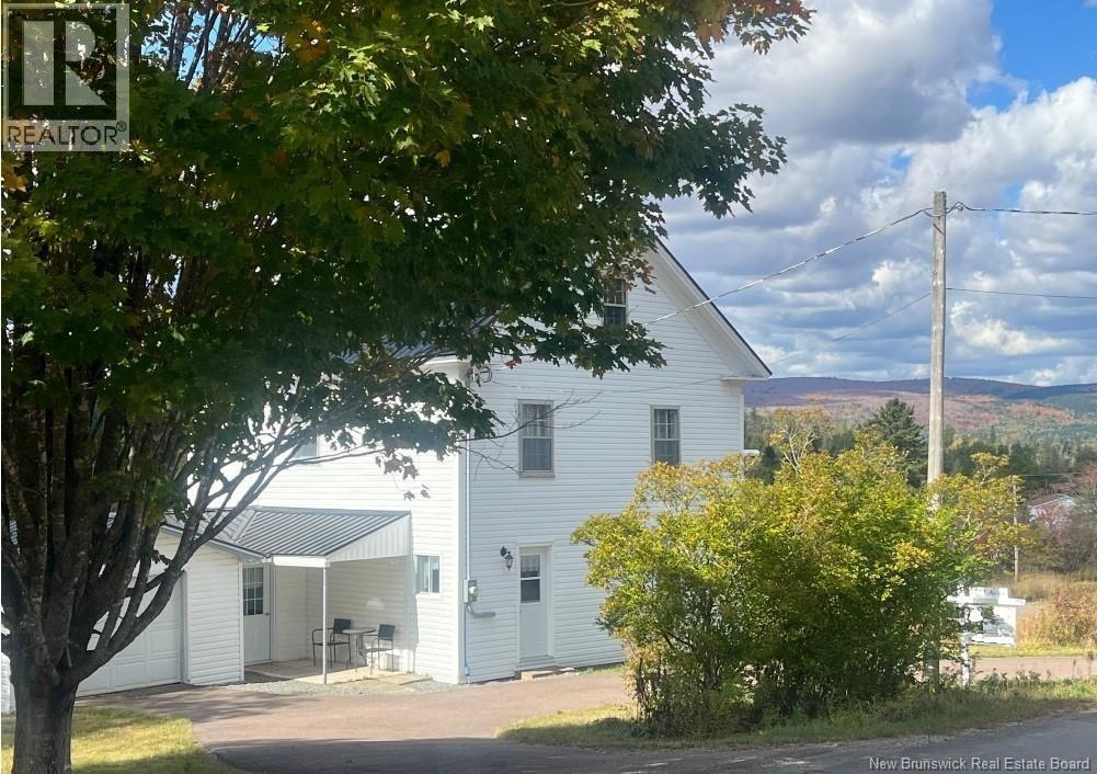 386 Route 915 Harvey Bank New Brunswick Canada Sale residential Nancy Macpherson RE/MAX AVANTE