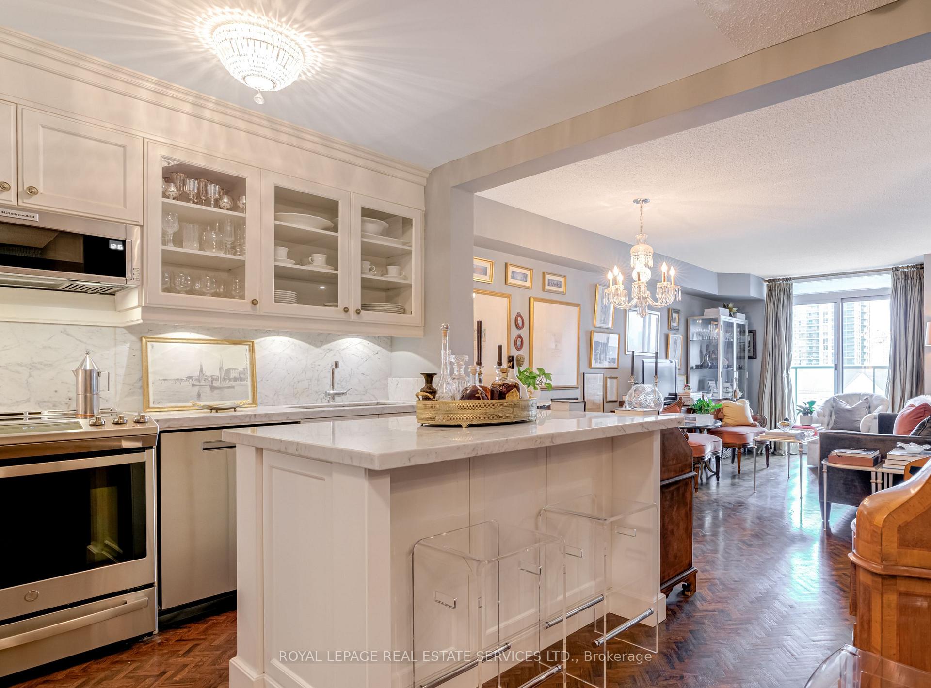 509 - 17 Michael Power Place Toronto Ontario Canada Sale residential Iwona Ward Royal LePage Real Estate Services Ltd., Brokerage*