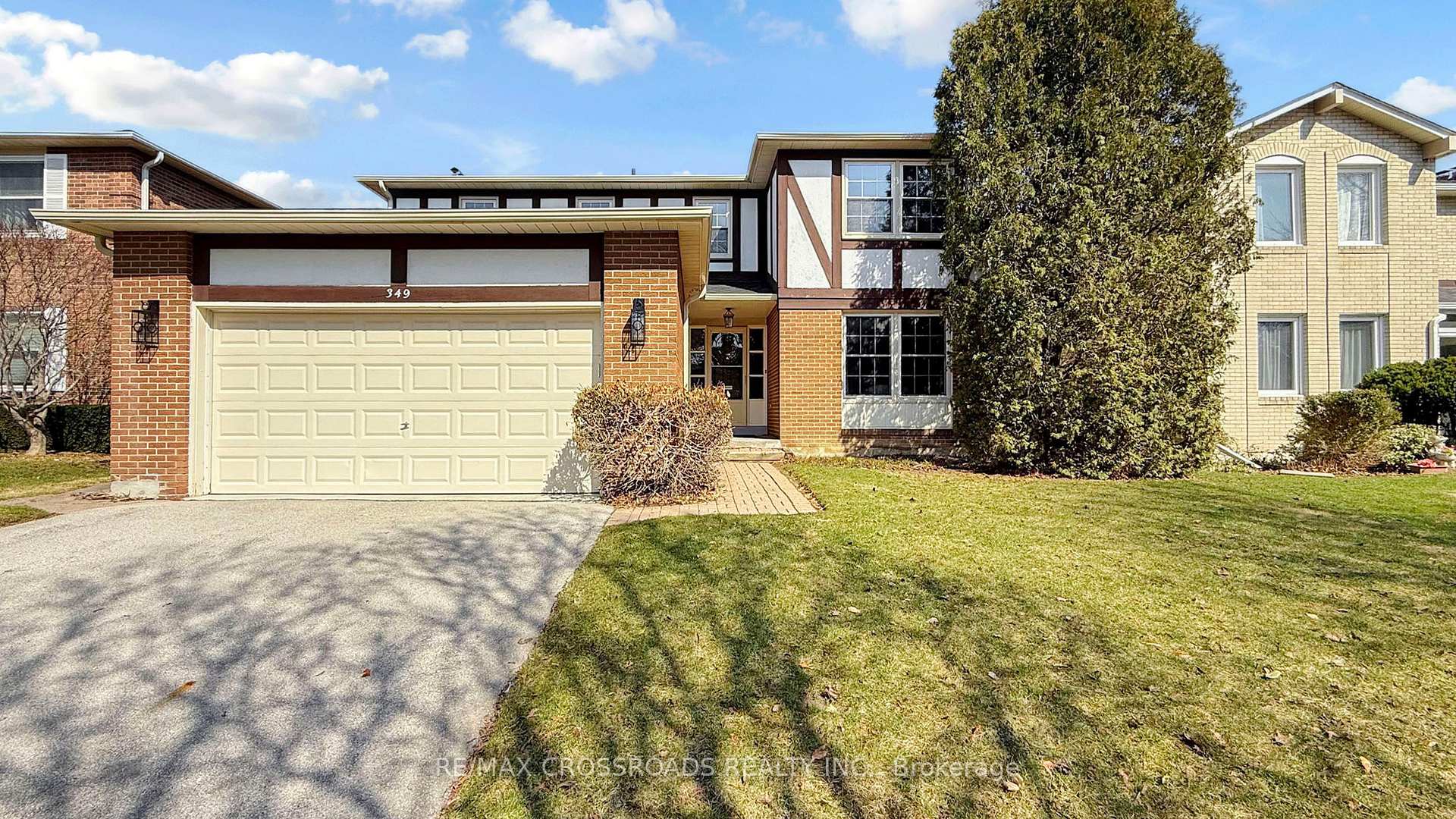 349 Banbury Road Toronto Ontario Canada Sale residential   RE/MAX CROSSROADS REALTY INC. Brokerage*