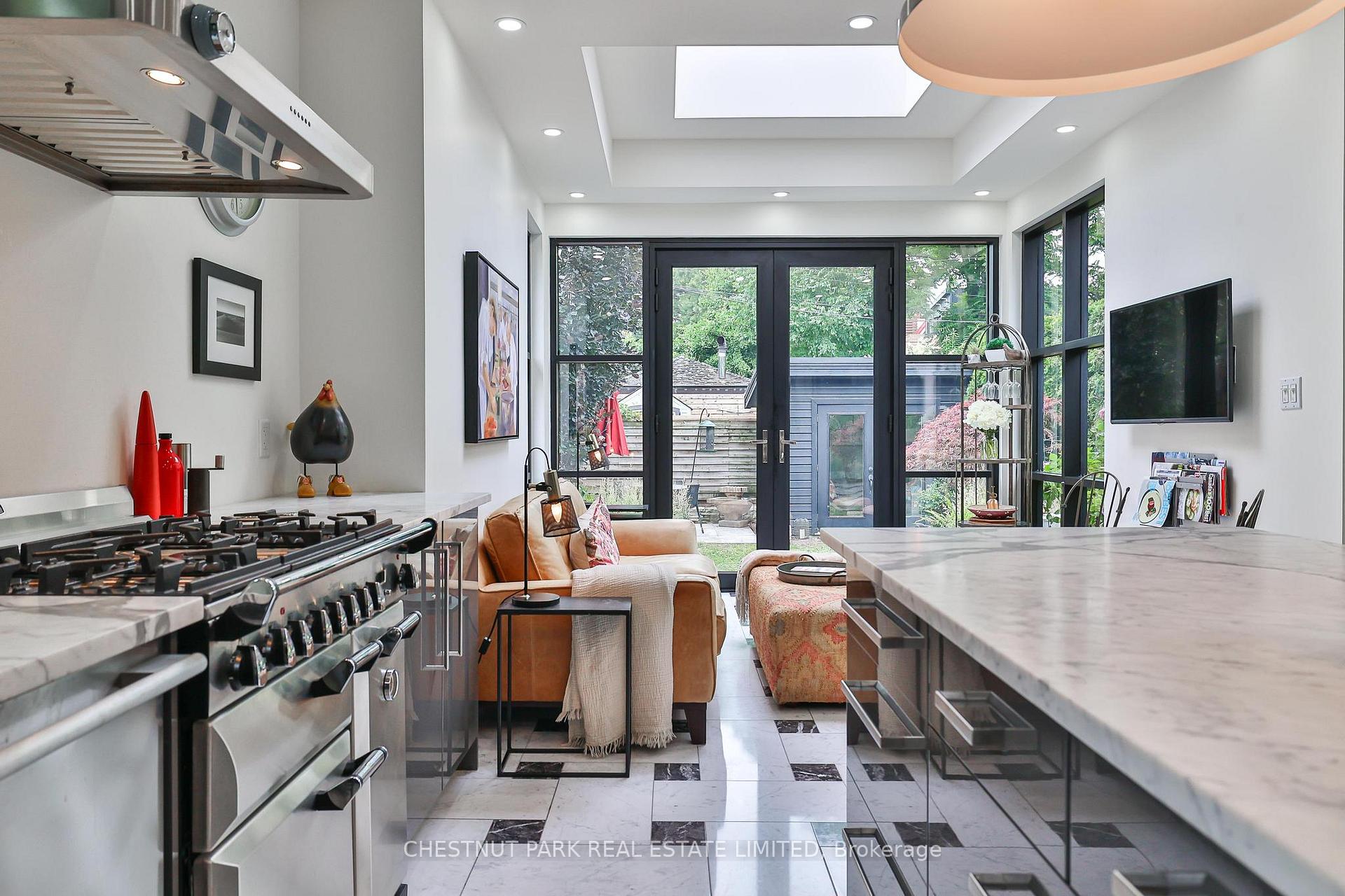 3 Bedroom Single Family Home/House's Image 14