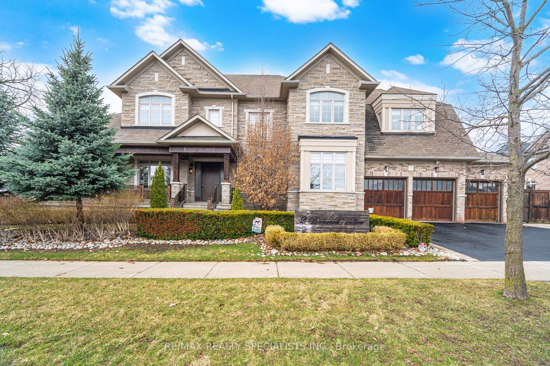 2 Berkwood Hollow Brampton Ontario Canada Sale residential KISHAN SHAH RE/MAX Real Estate Centre Inc., Brokerage *