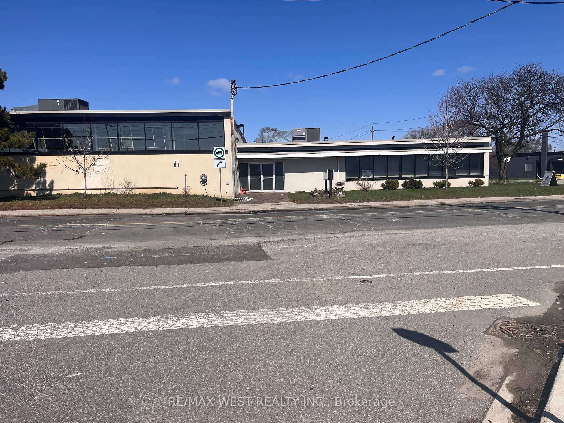 88 Industry Street Toronto Ontario Canada Sale commercial Lino Pinto RE/MAX West Realty Inc., Brokerage *