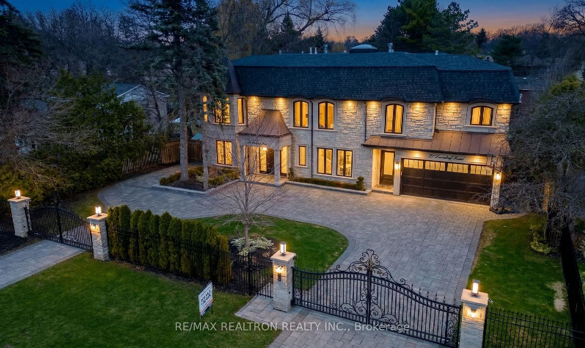 27 Laureleaf Road Markham Ontario Canada Sale residential Leon Klaiman RE/MAX Realtron Realty Inc., Brokerage*