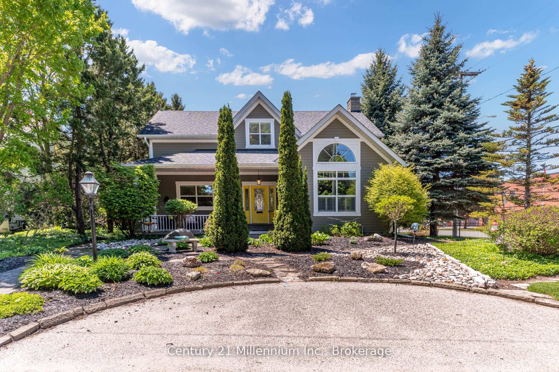 210 Minnesota Street Collingwood Ontario Canada Sale residential   The Picot Team - Chestnut Park Real Estate Brokerage