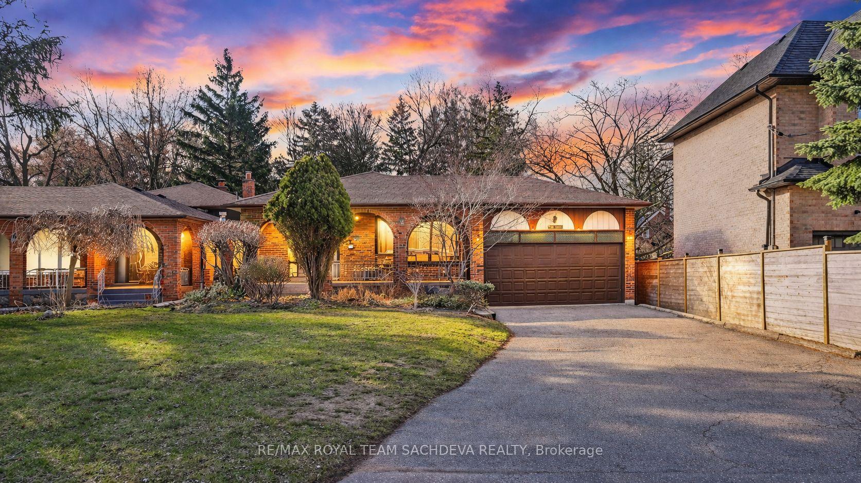 4611 Kingston Road Toronto Ontario Canada Sale residential MNG Team HomeLife/ROMANO Realty Ltd., Brokerage