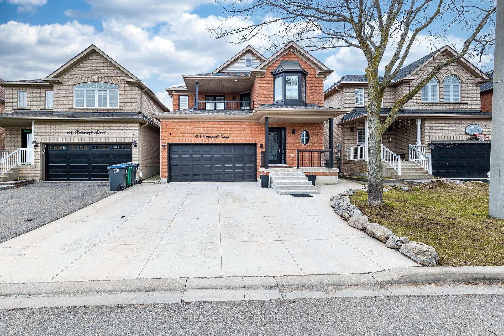 43 Briarcroft Road Brampton Ontario Canada Sale residential Cliff Barron RE/MAX Real Estate Centre, Inc., Brokerage *