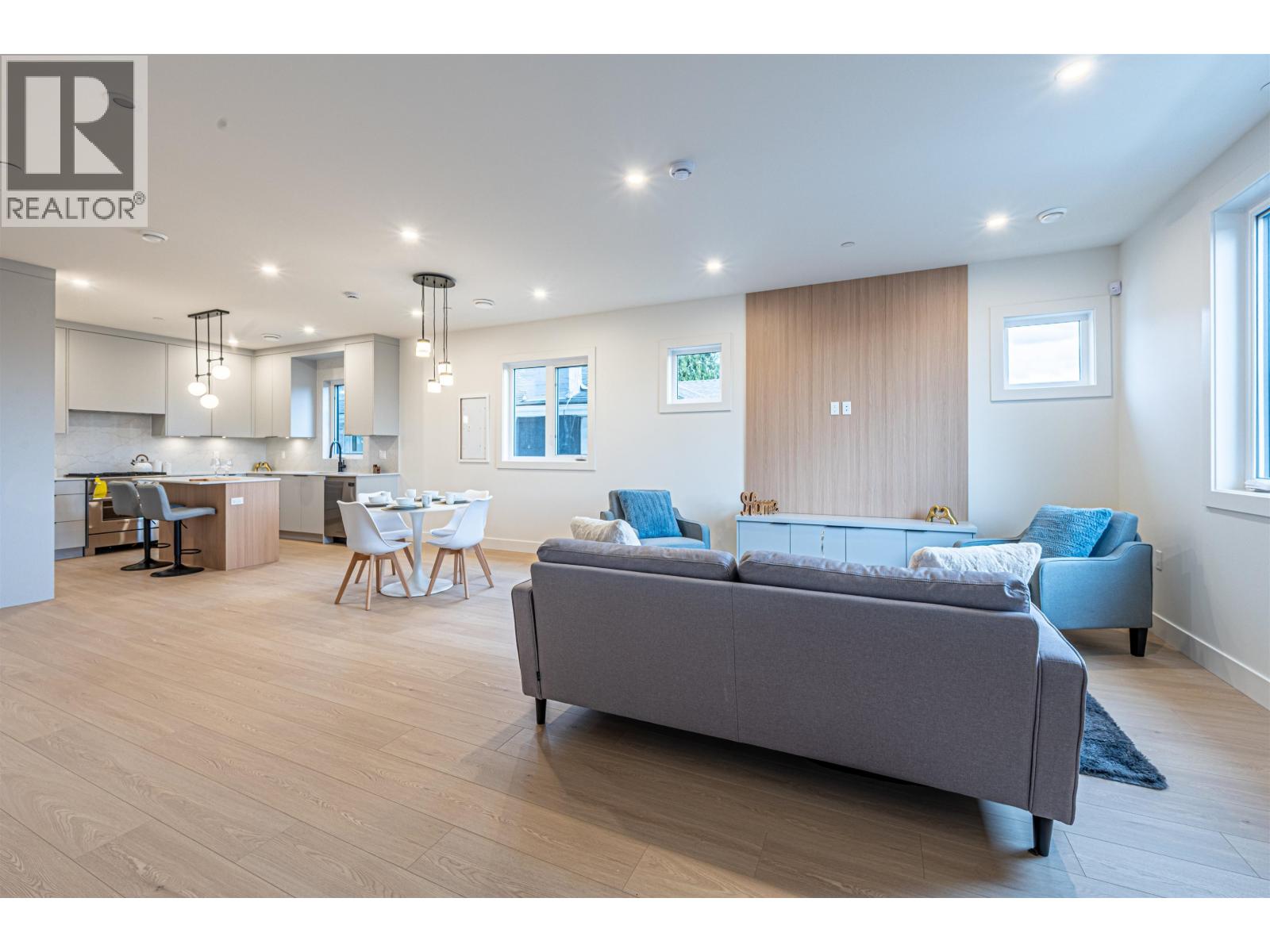 3 4855 VENABLES STREET Burnaby British Columbia Canada Sale residential ATUSA NEJAD Evergreen West Realty