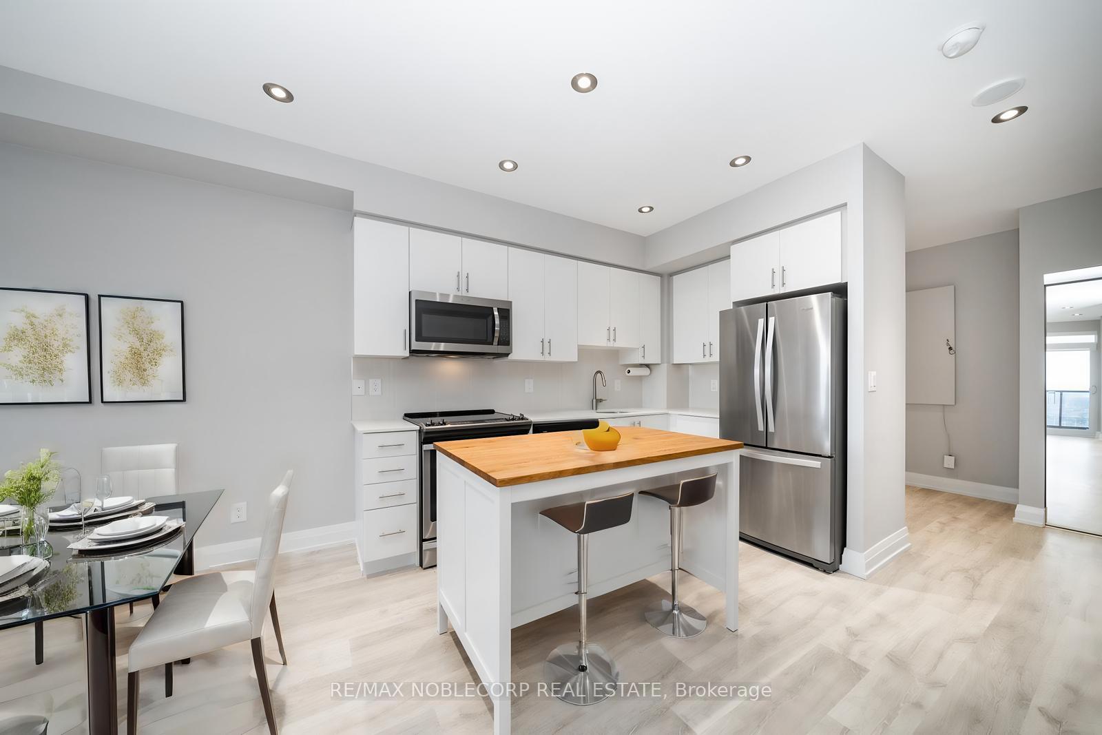 1706 - 3700 Highway 7 Road Vaughan Ontario Canada Rent residential Jorge Rosales Re/Max Noblecorp Real Estate, Brokerge*