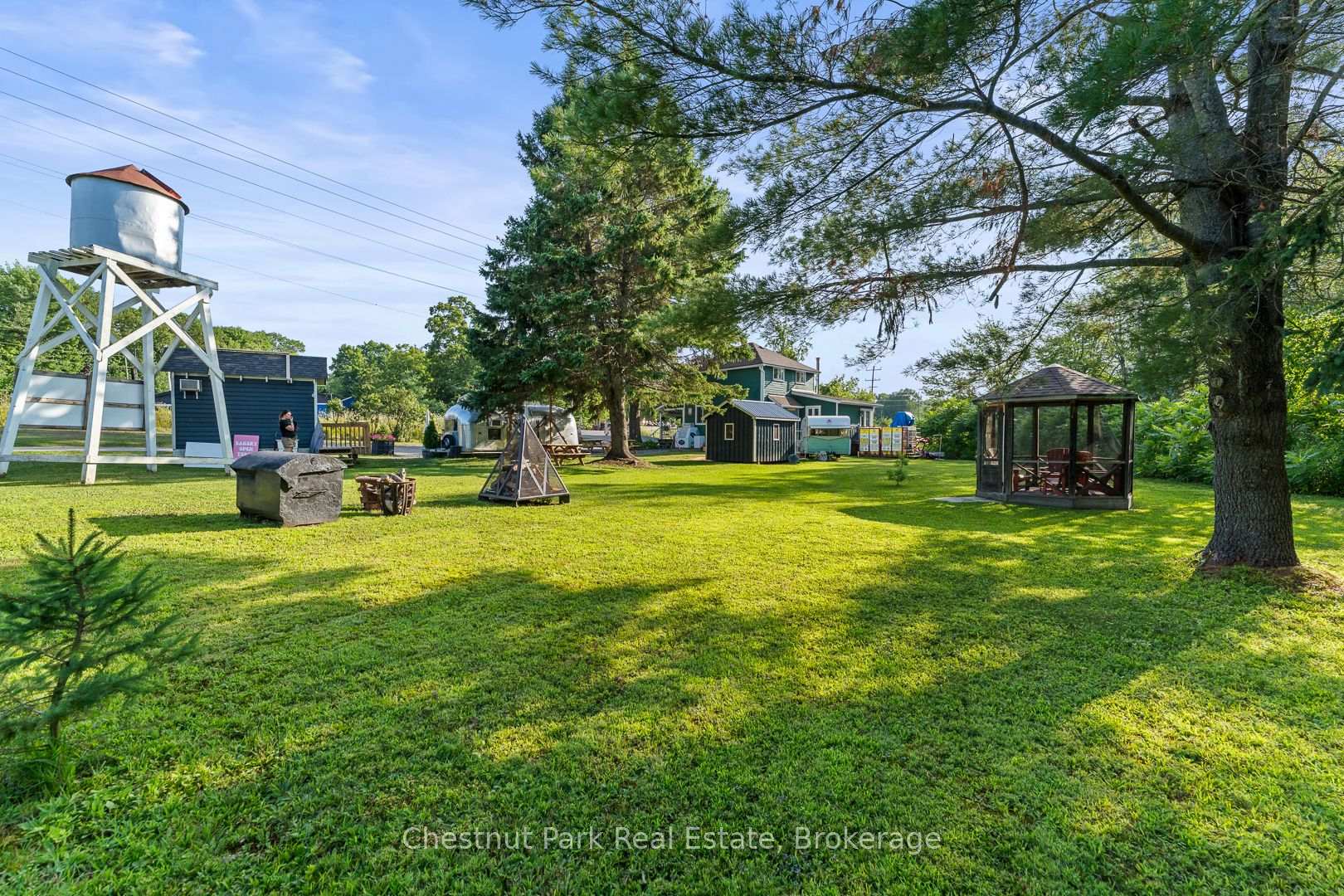 3 Bedroom Single Family Home/House's Image 40