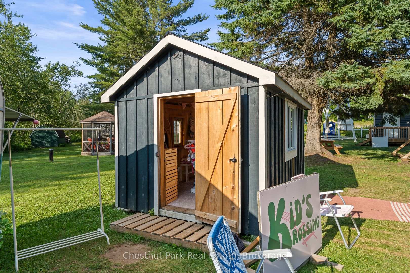 3 Bedroom Single Family Home/House's Image 37