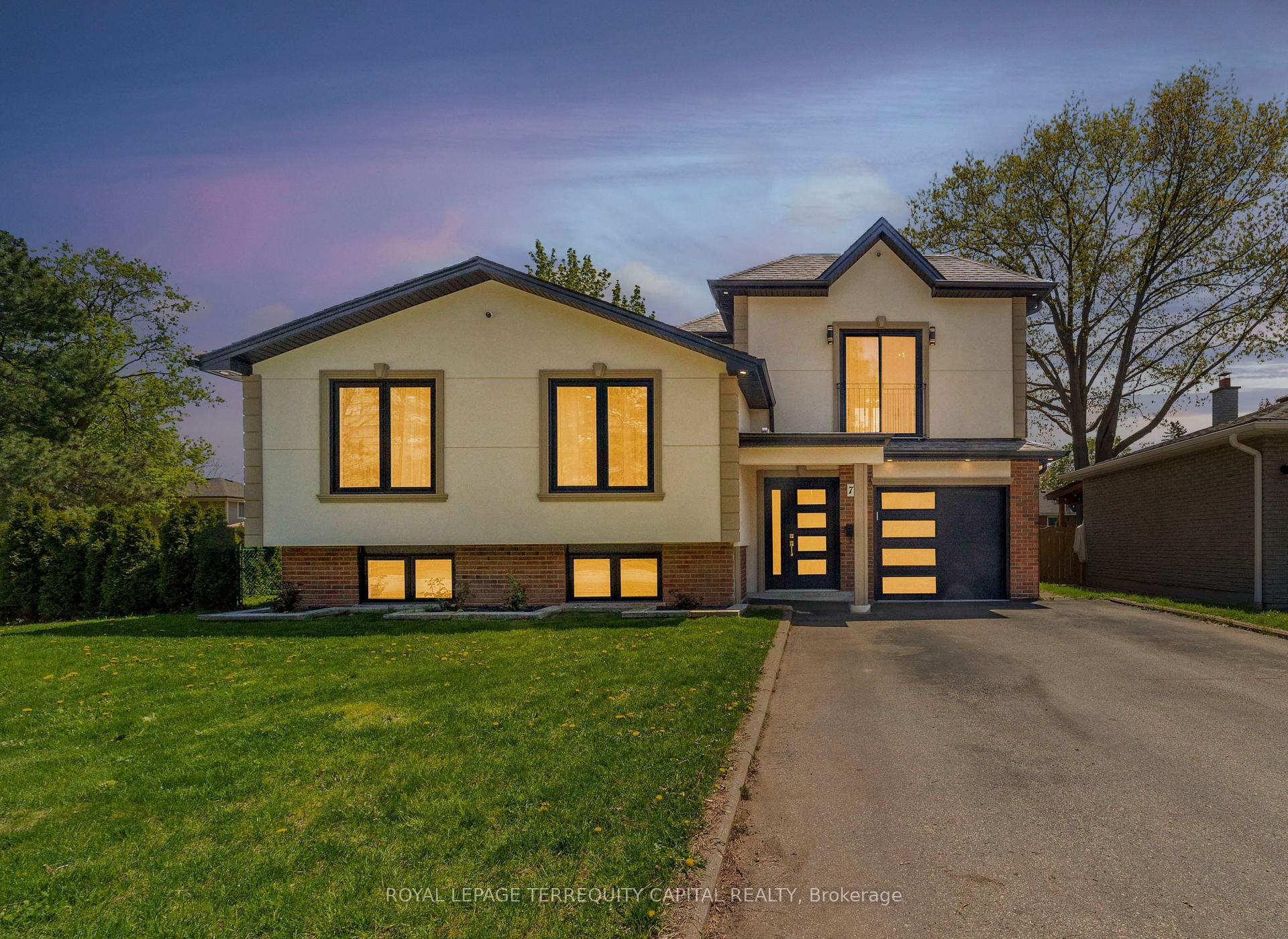 730 Hyde Road Burlington Ontario Canada Sale residential SHANNON MCCOUBREY RE/MAX Escarpment Realty Inc., Brokerage