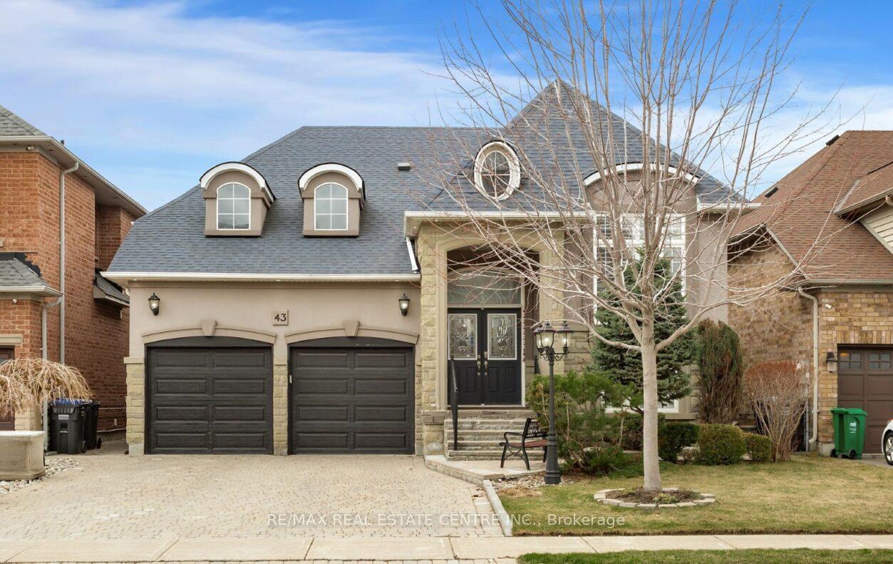 43 Donherb Crescent Caledon Ontario Canada Sale residential Rajan Sethi RE/MAX Real Estate Centre Inc., Brokerage *