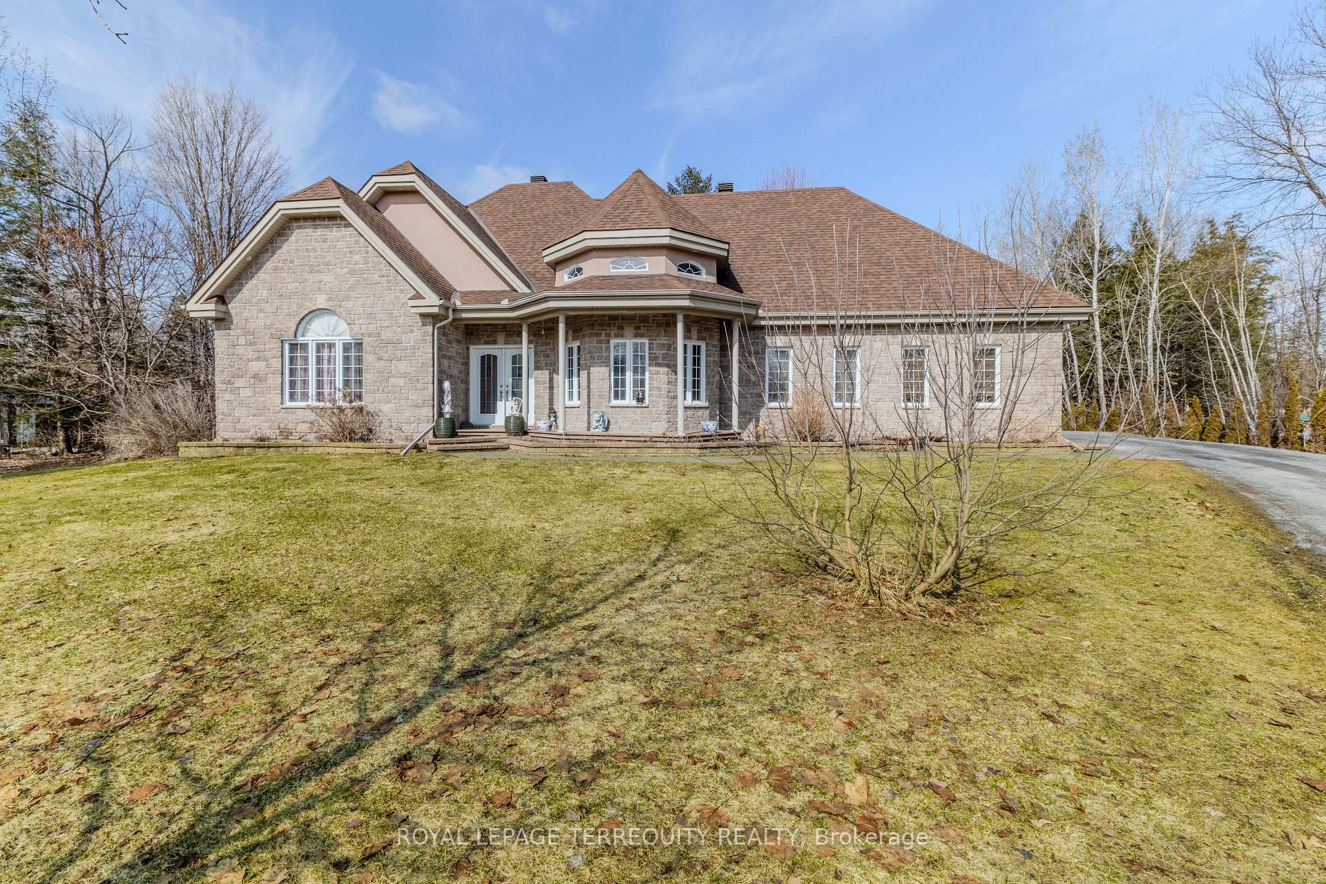 591 Du Parc Road Champlain Ontario Canada Sale residential Rich Weisz Royal LePage Terrequity Realty, Brokerage*