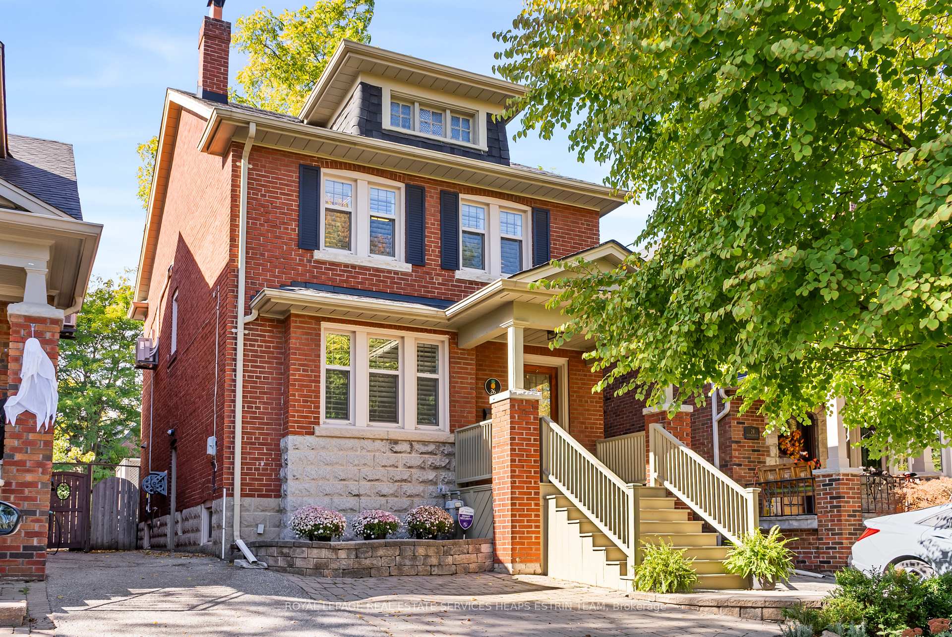26 MacNaughton Road Toronto Ontario Canada Sale residential Margaret Joyce BILL JOYCE REAL ESTATE LTD. Brokerage