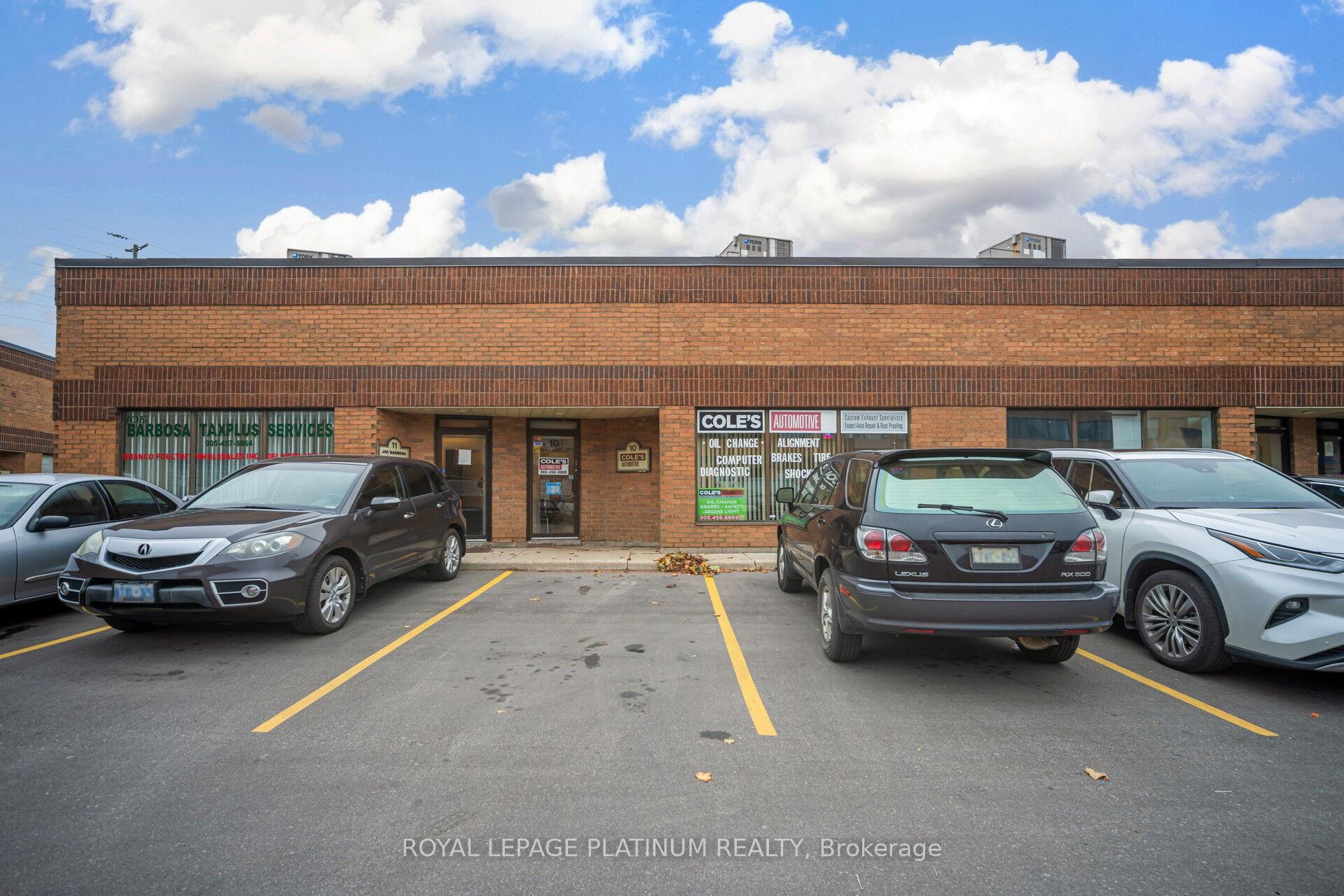 Unit 10 - 85 Rosedale Avenue W Brampton Ontario Canada Sale commercial Karolina Mangat Royal Lepage Platinum Realty Brokerage