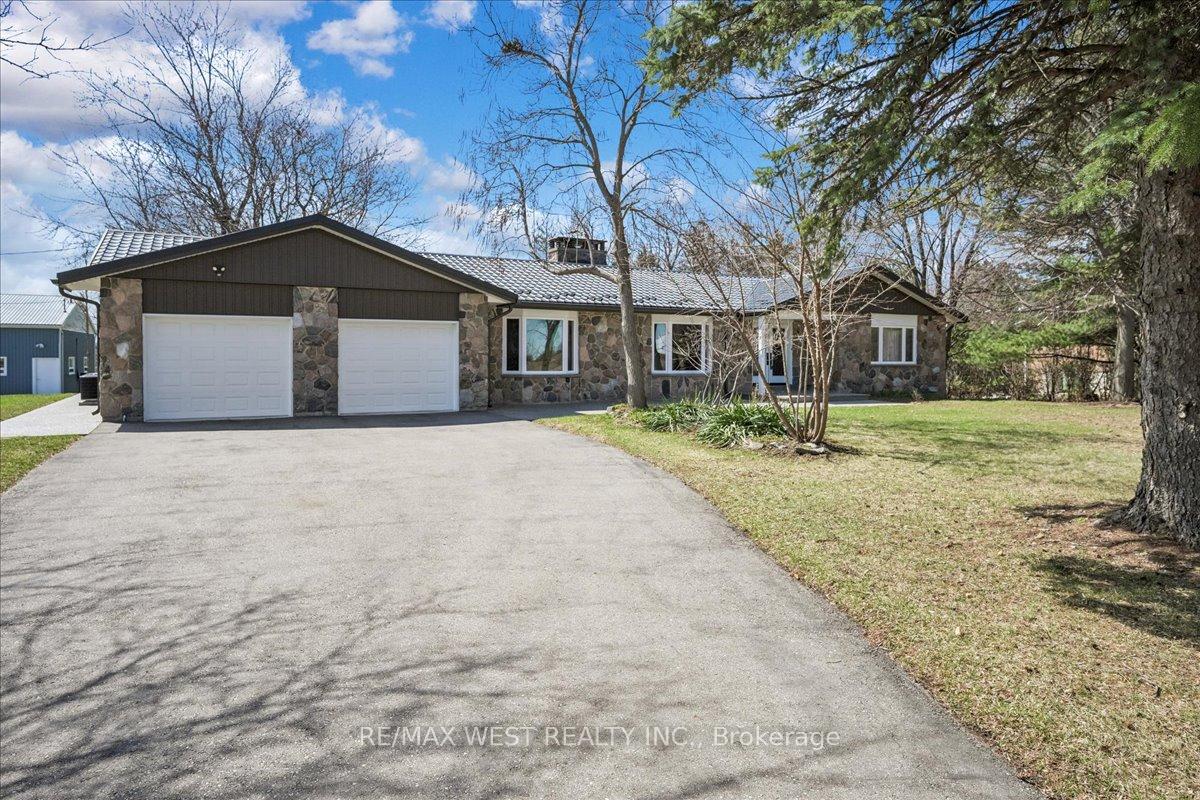 8438 Ninth Line Halton Hills Ontario Canada Sale residential Linda Hummel Right at Home Realty, Brokerage*