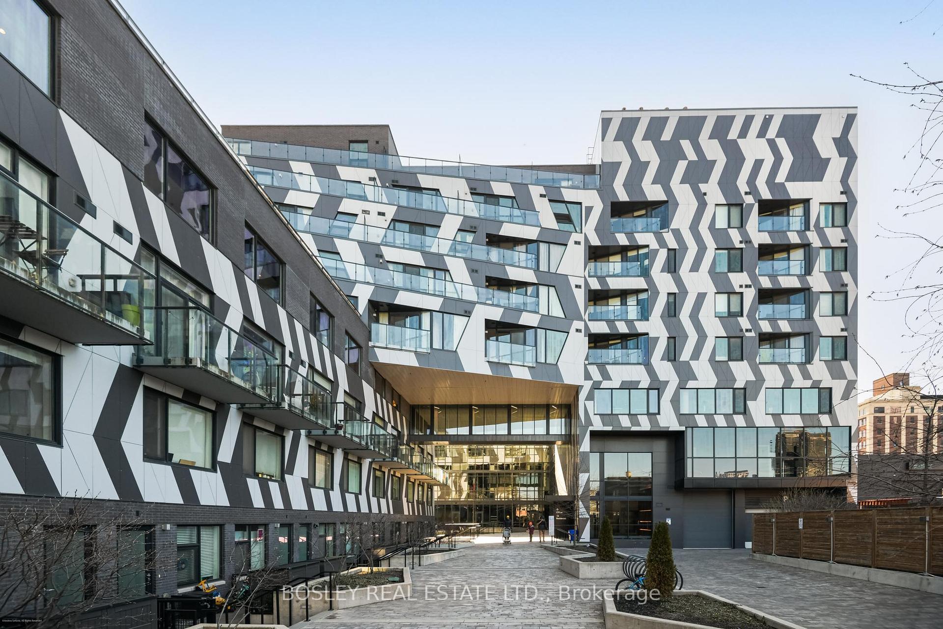 Ph9 - 138 St Helen's Avenue Toronto Ontario Canada Sale residential Jasmine Lovric Bosley Real Estate Ltd., Brokerage *