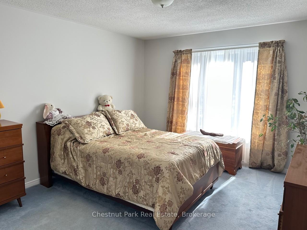 2 Bedroom Single Family Home/House's Image 3