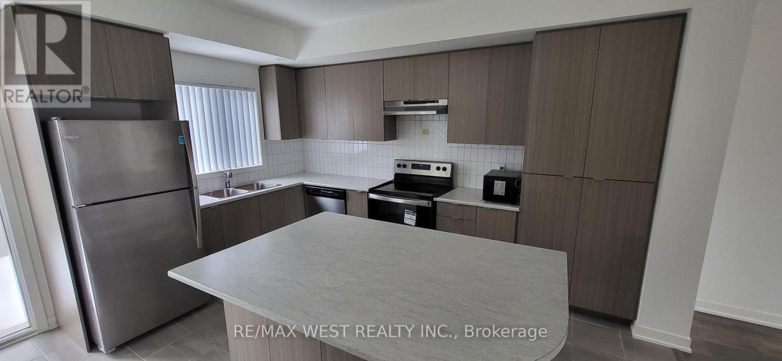 606 - 1525 Kingston Road Pickering Ontario Canada Rent residential BRIAN MADIGAN RE/MAX West Realty Inc., Brokerage *