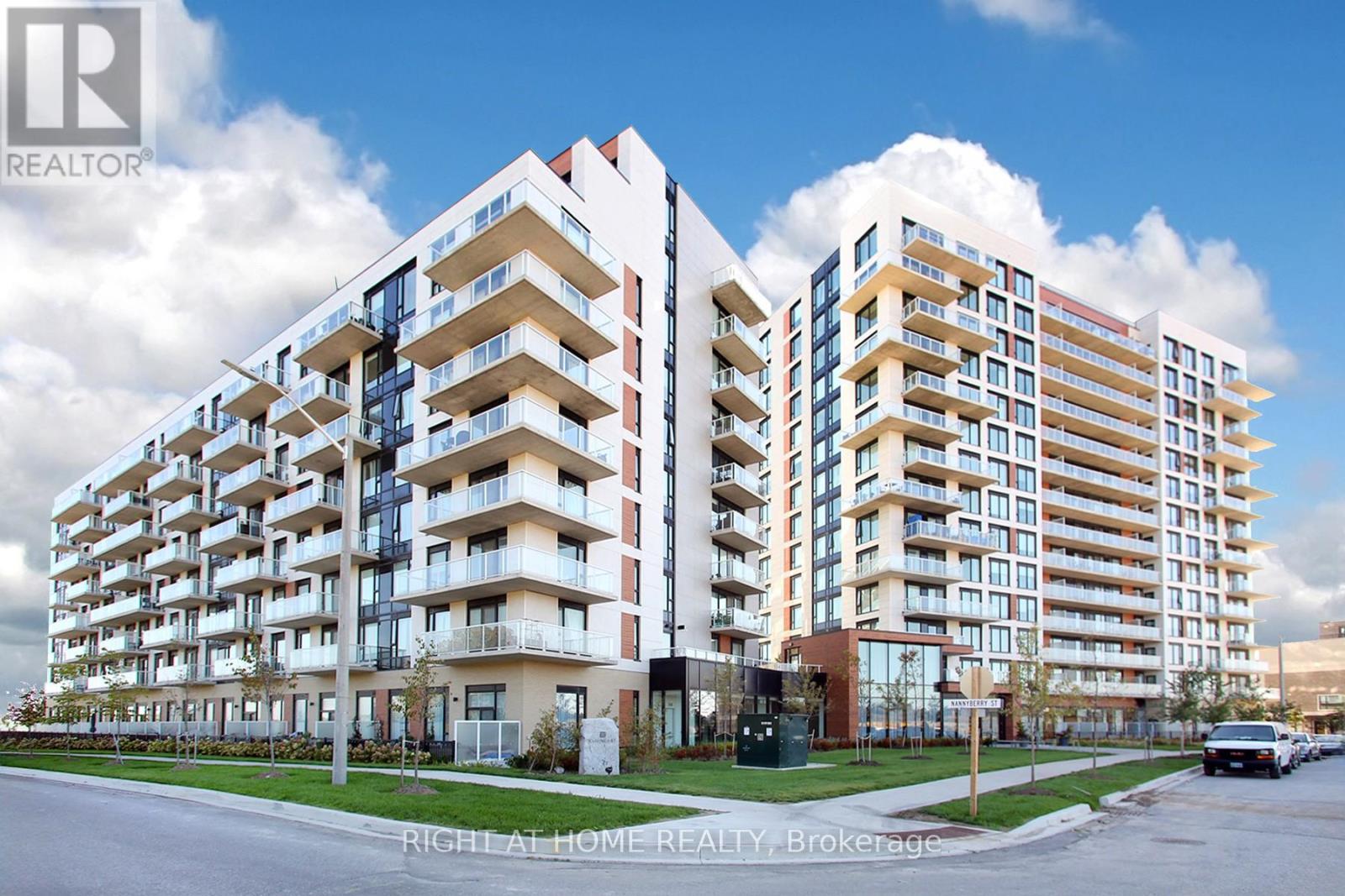 513 - 6 David Eyer Road Richmond Hill Ontario Canada Sale residential Kamran Ebrahimi Right at Home Realty, Brokerage*