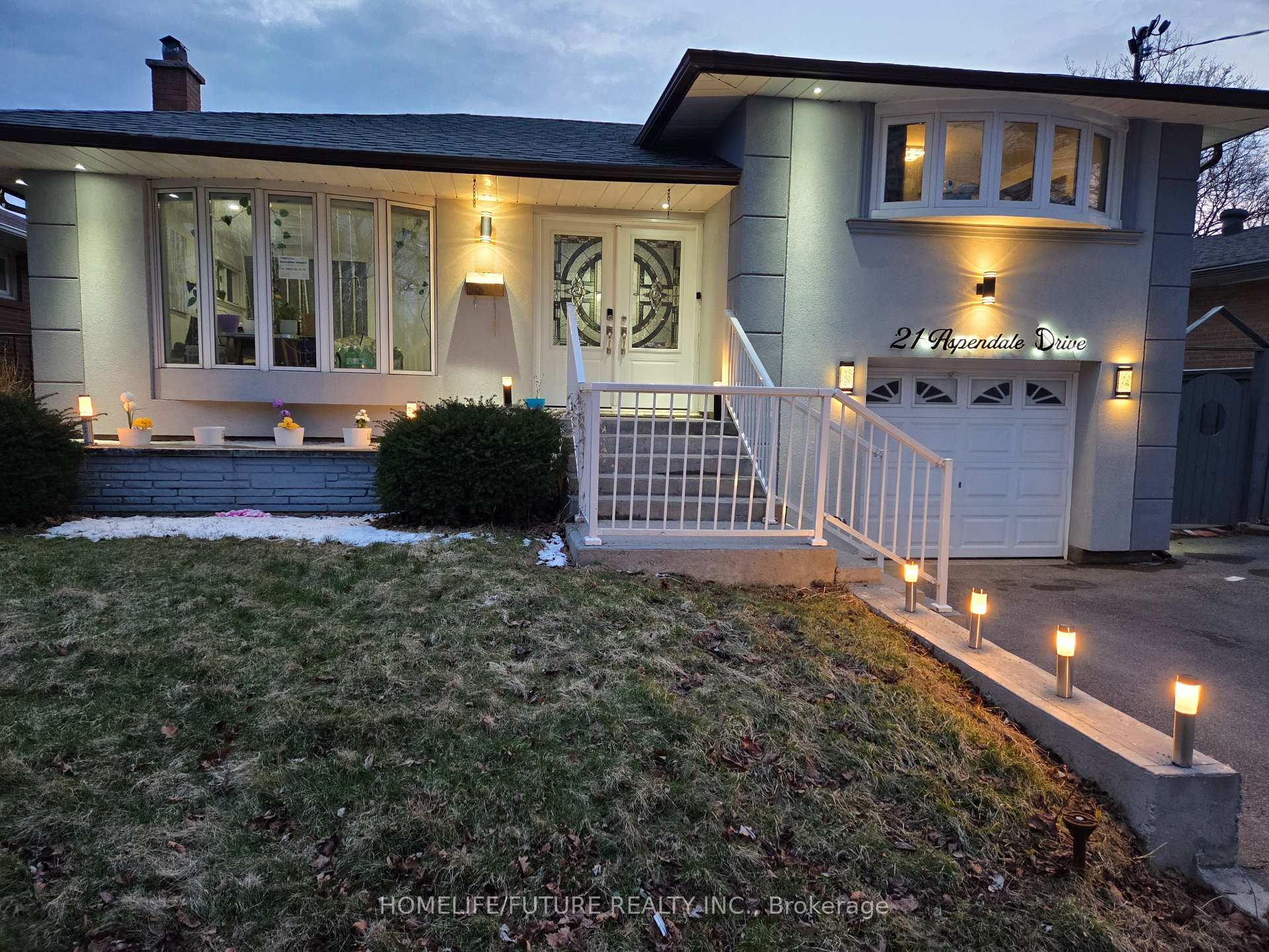 21 Aspendale Drive Toronto Ontario Canada Sale residential Krish Sivapatham HomeLife/Future Realty Inc., Brokerage*