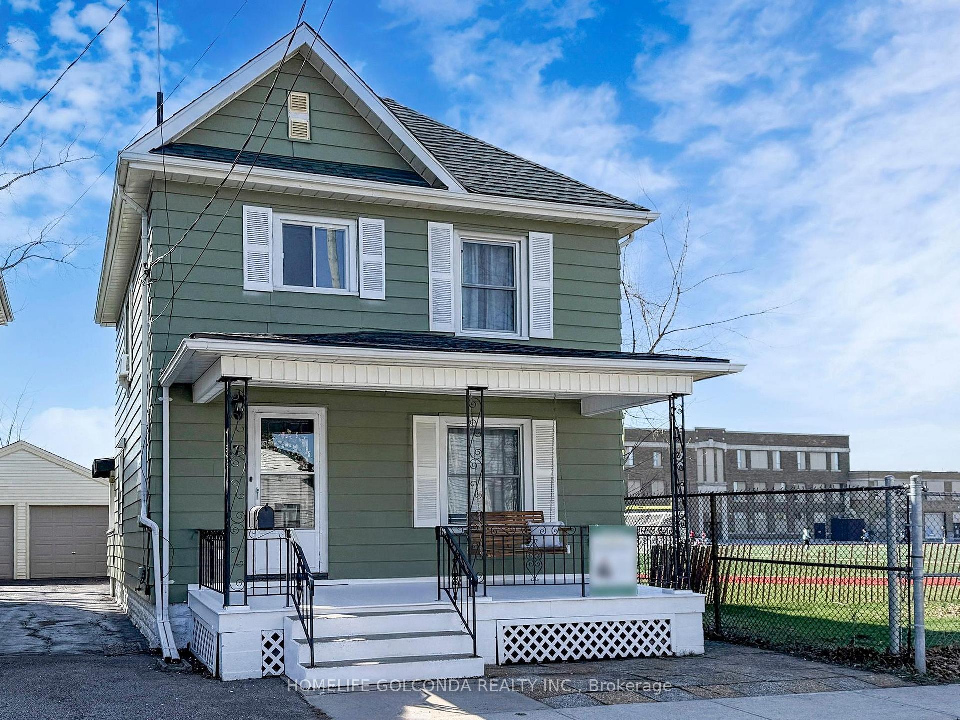 27 Woodland Avenue St. Catharines Ontario Canada Sale residential   HomeLife Golconda Realty Inc., Brokerage*