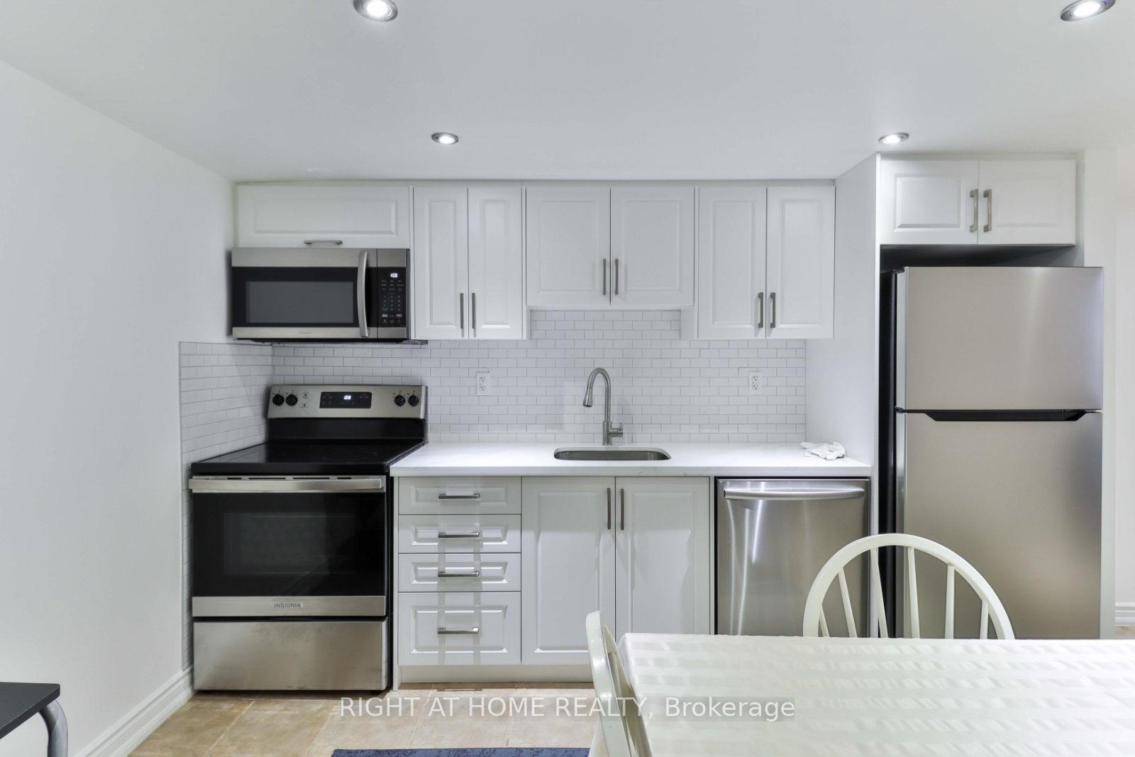 Bsmt - 2 Greenland Road Toronto Ontario Canada Rent residential   Right at Home Realty, Brokerage