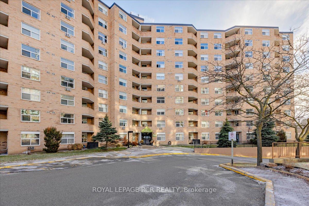 613 - 260 Davis Drive Newmarket Ontario Canada Sale residential Debbie Martin Royal LePage RCR Realty, Brokerage *