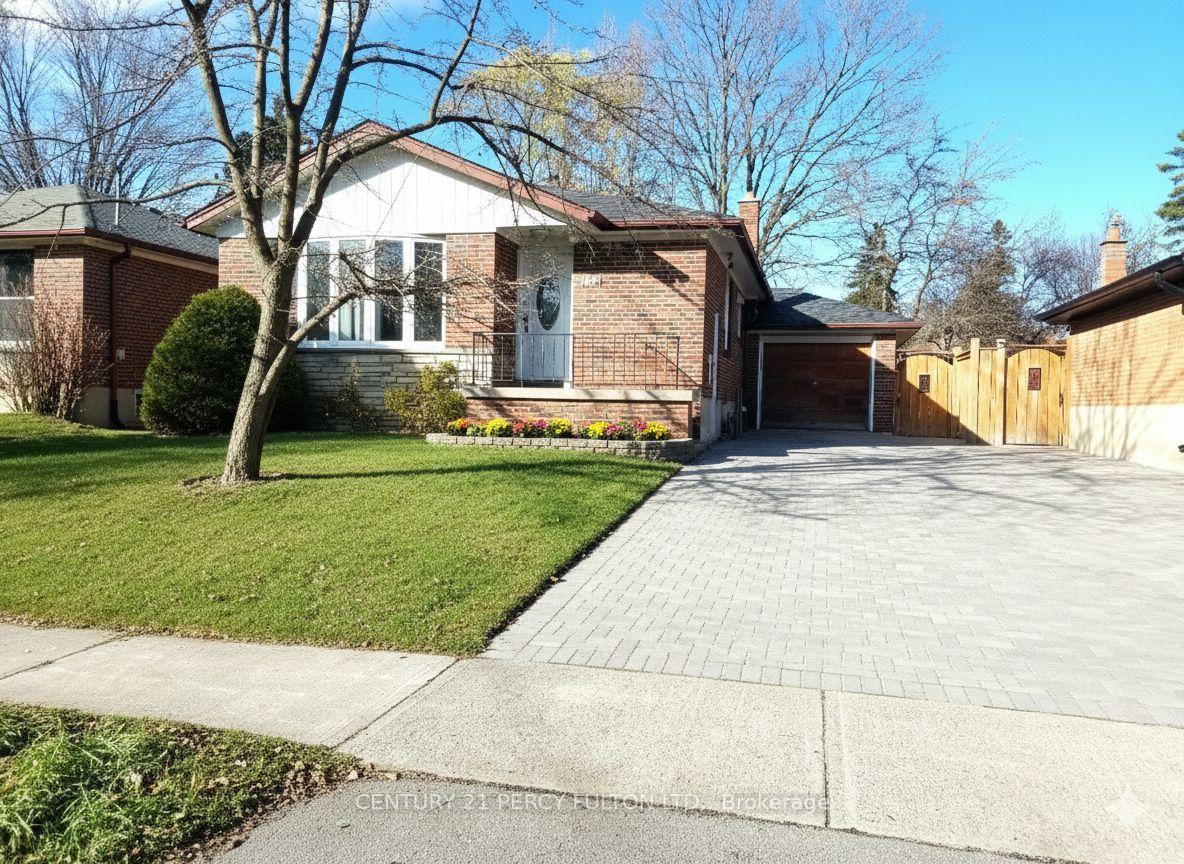 Bsmt - 182 Confederation Drive Toronto Ontario Canada Rent residential Steffen Hugo Right at Home Realty, Brokerage*