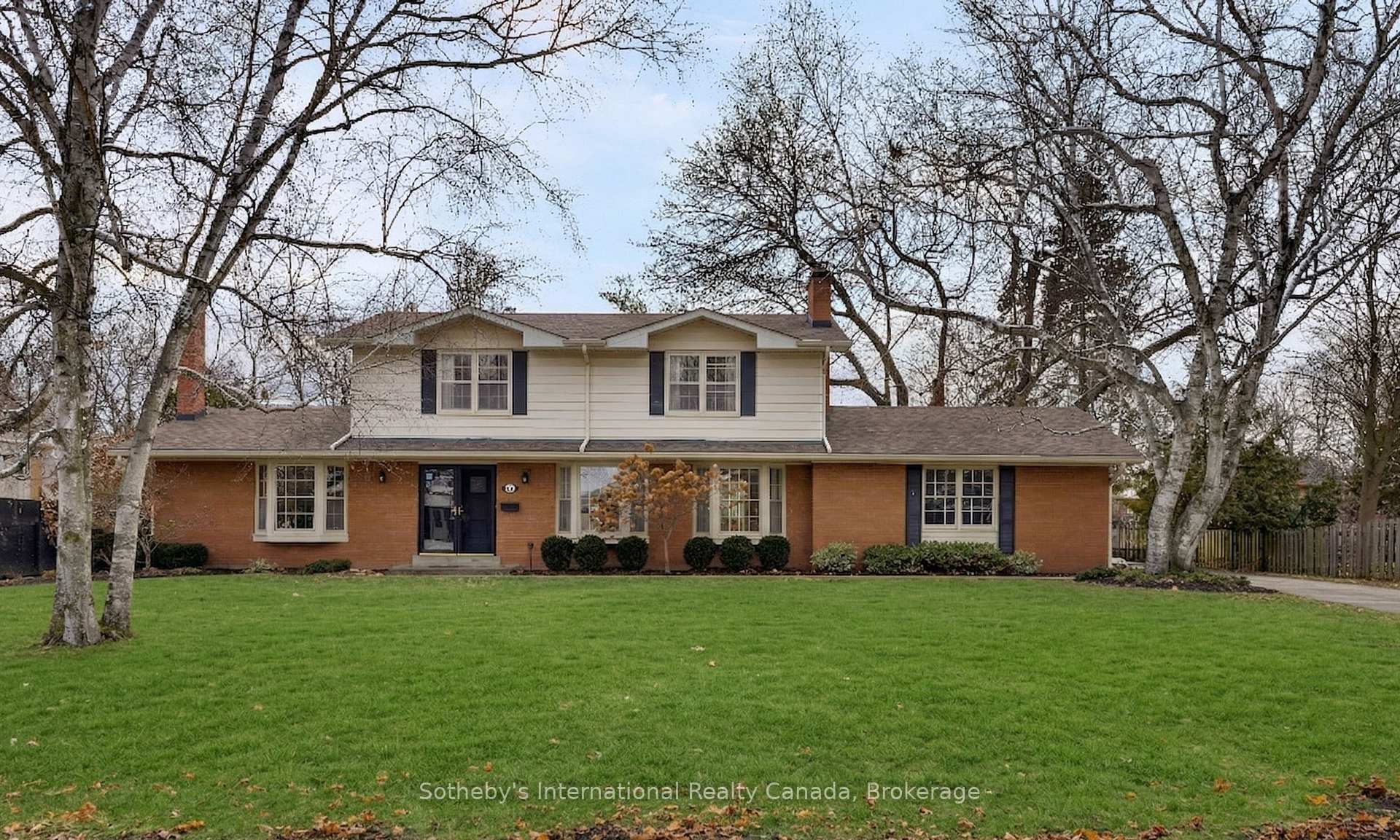174 Claxton Drive Oakville Ontario Canada Sale residential Jeffrey Vella Sutton Group-Summit Realty Inc., Brokerage*