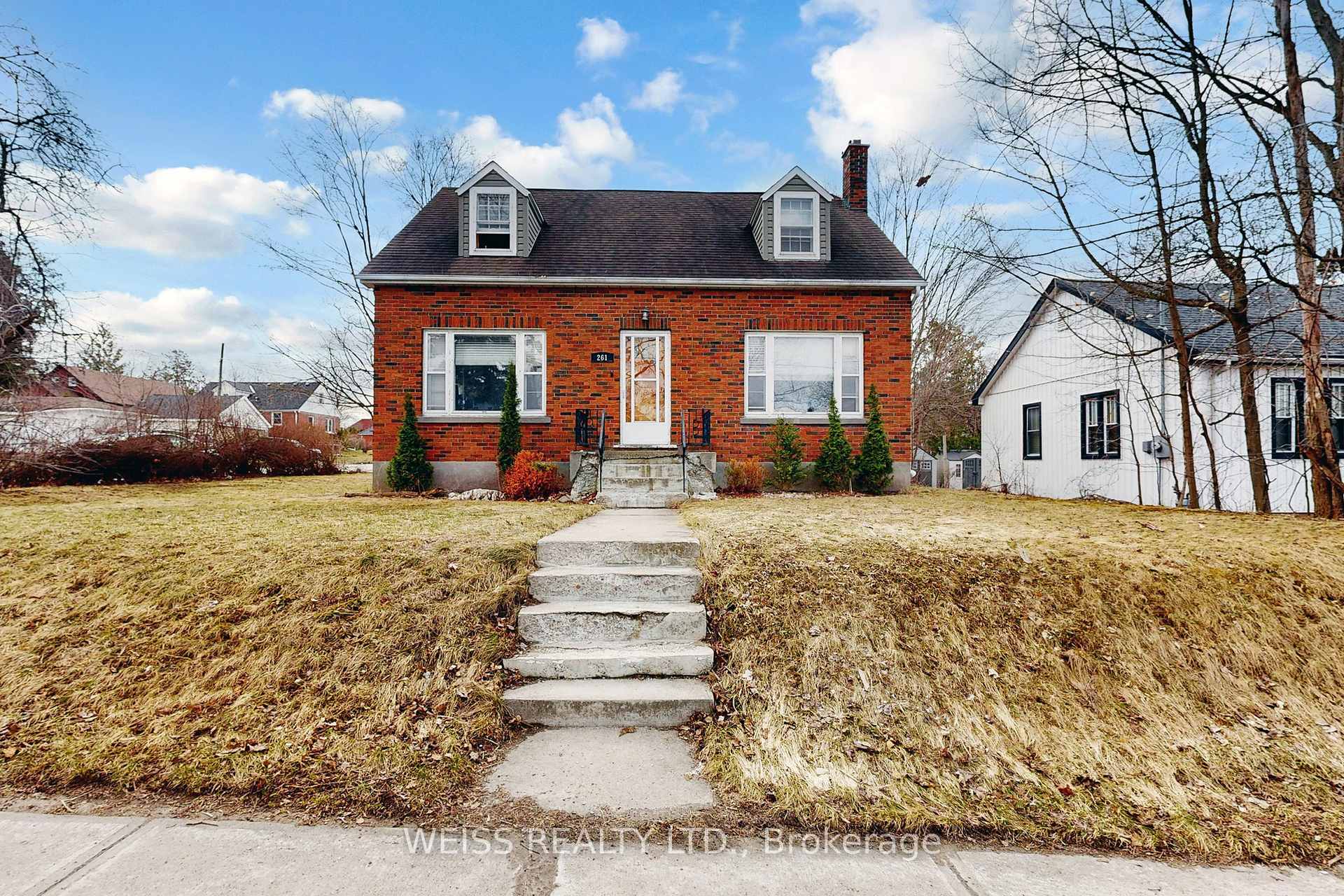261 Wolsely Street Peterborough Ontario Canada Sale residential   HomeLife Preferred Realty Inc., Brokerage*