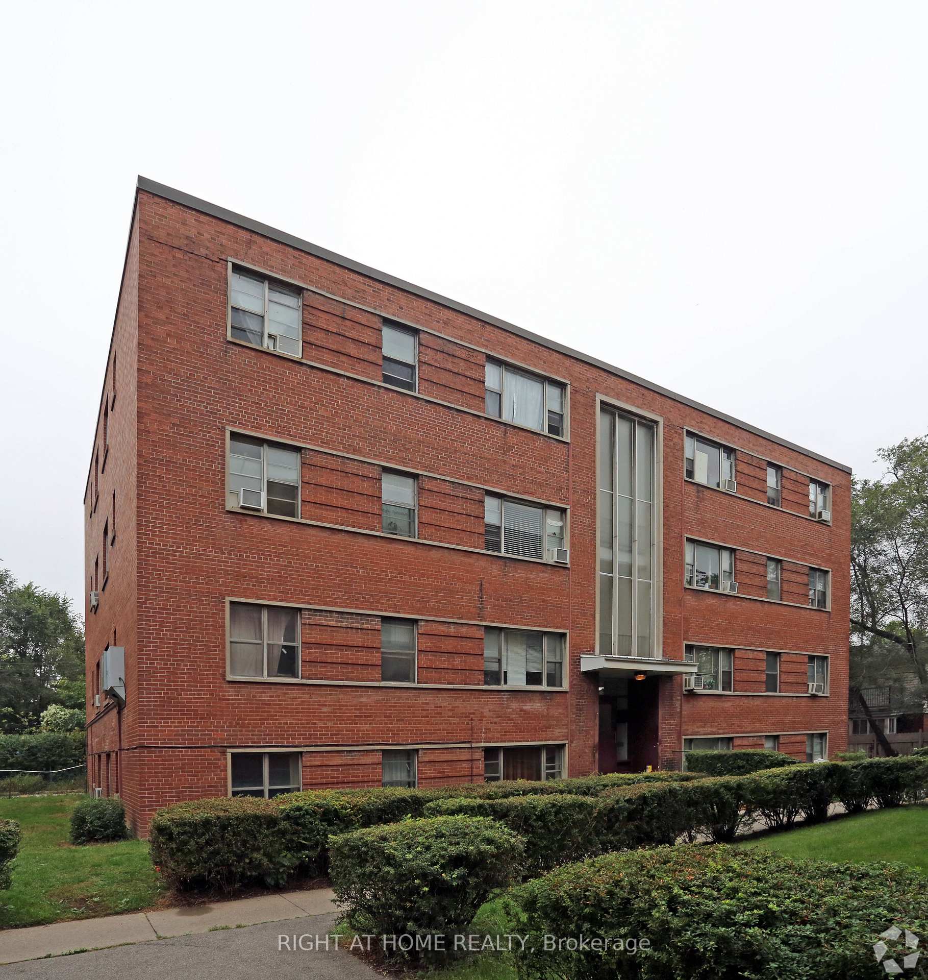 3 - 155 Stinson Street Hamilton Ontario Canada Rent residential   Right at Home Realty, Brokerage