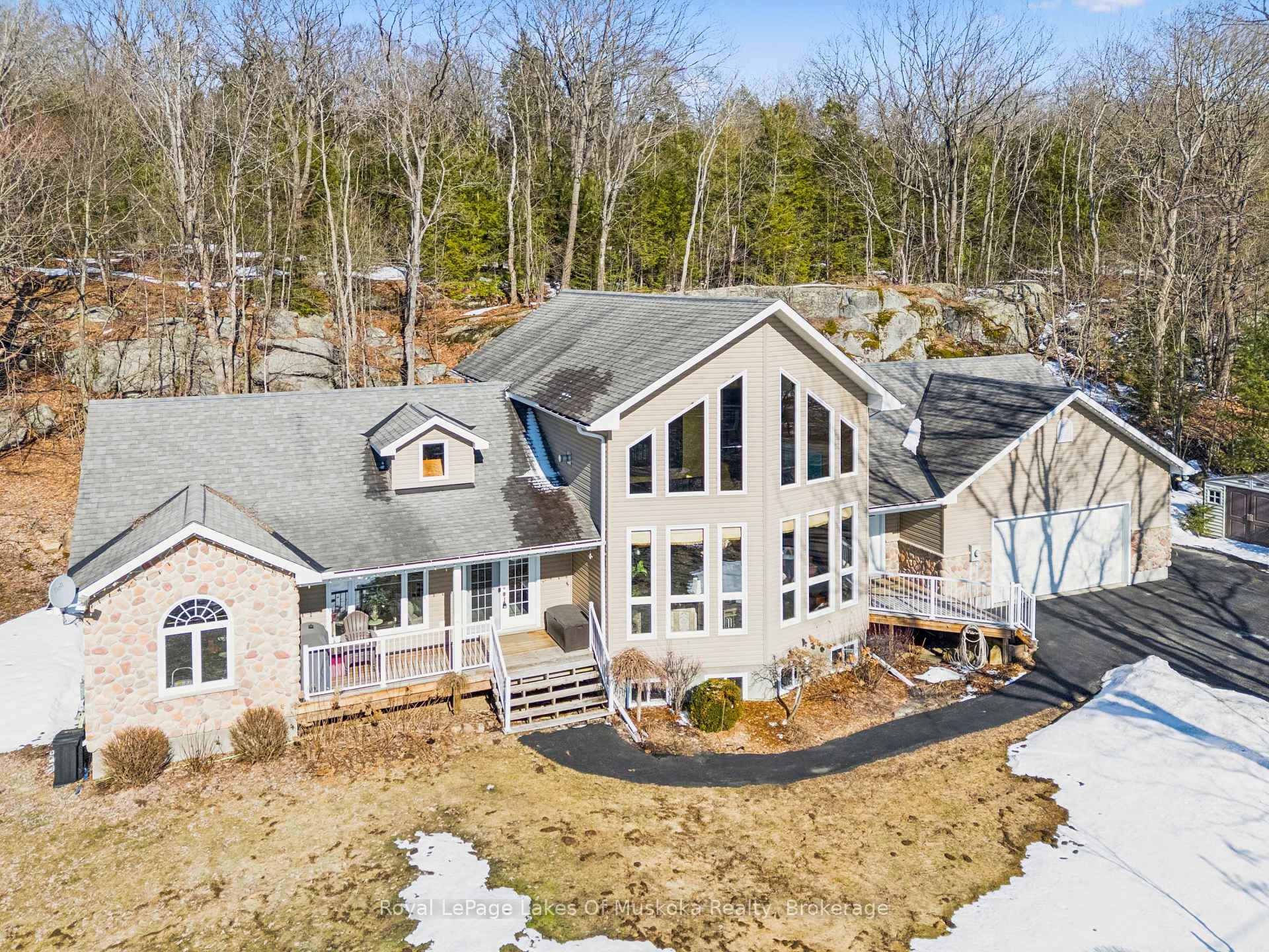 1441 Cedar Lane Bracebridge Ontario Canada Sale residential Radka Hnilicova Anchor Realty, Brokerage*