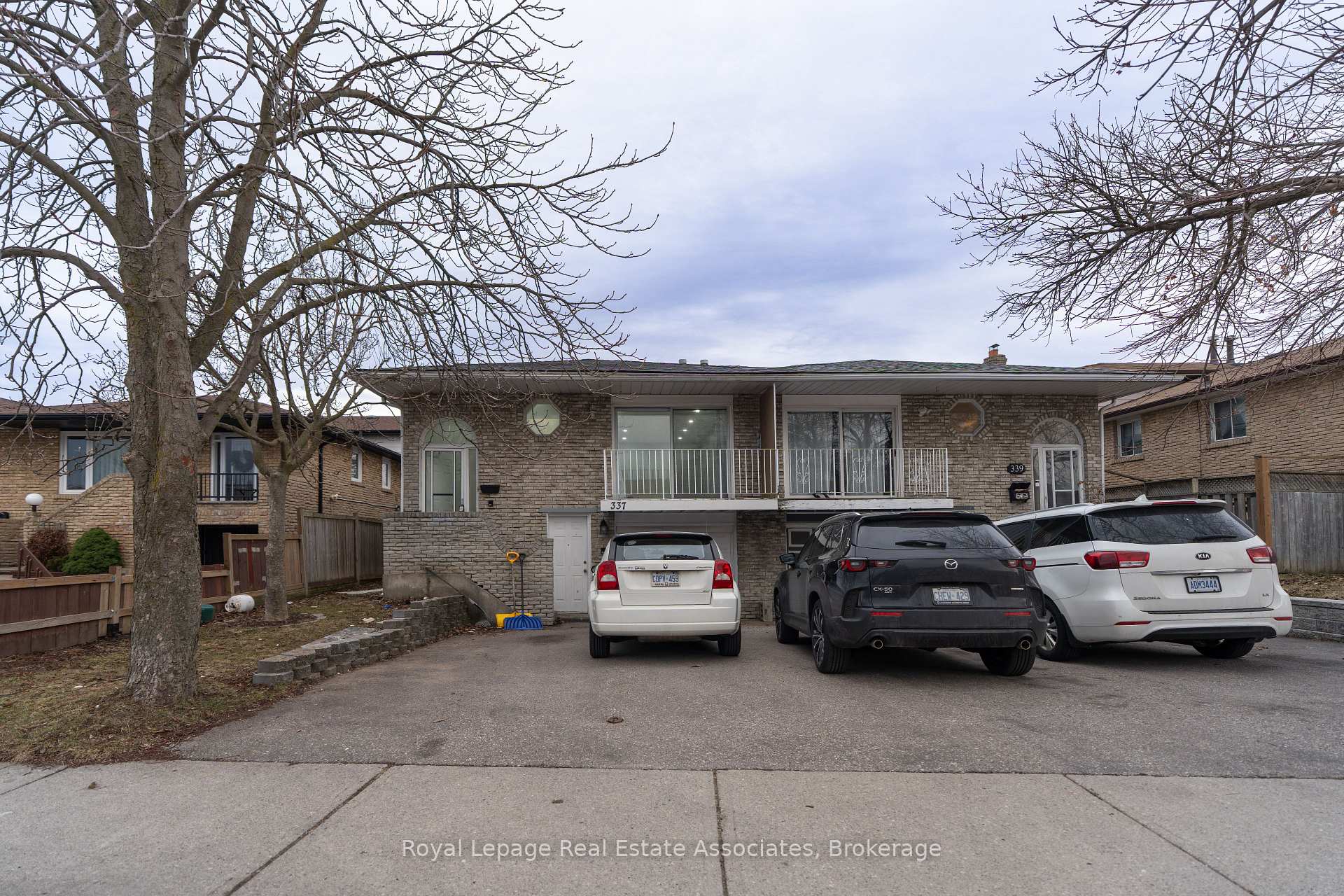337 Hansen Road N Brampton Ontario Canada Sale residential Waji Ali Royal Lepage Certified Realty, Brokerage*