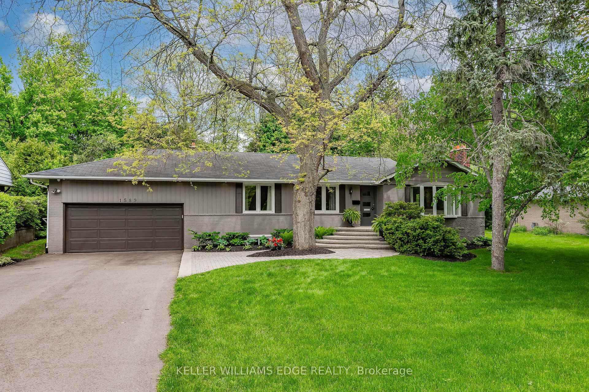 1589 Crediton Parkway Mississauga Ontario Canada Sale residential Natasha Niles Century 21 Signature Service