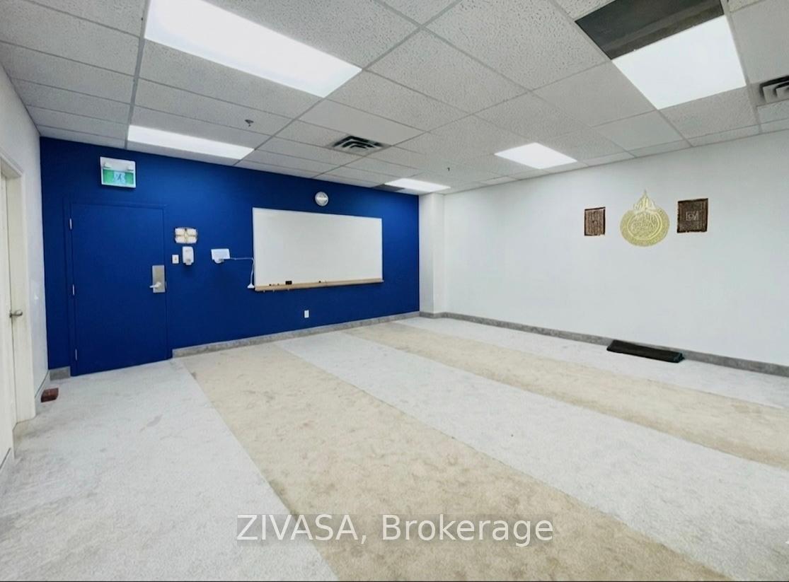 212 - 50 Steeles Ave Avenue E Milton Ontario Canada Sale commercial Shaleen Kumar RE/MAX Real Estate Centre Inc., Brokerage*